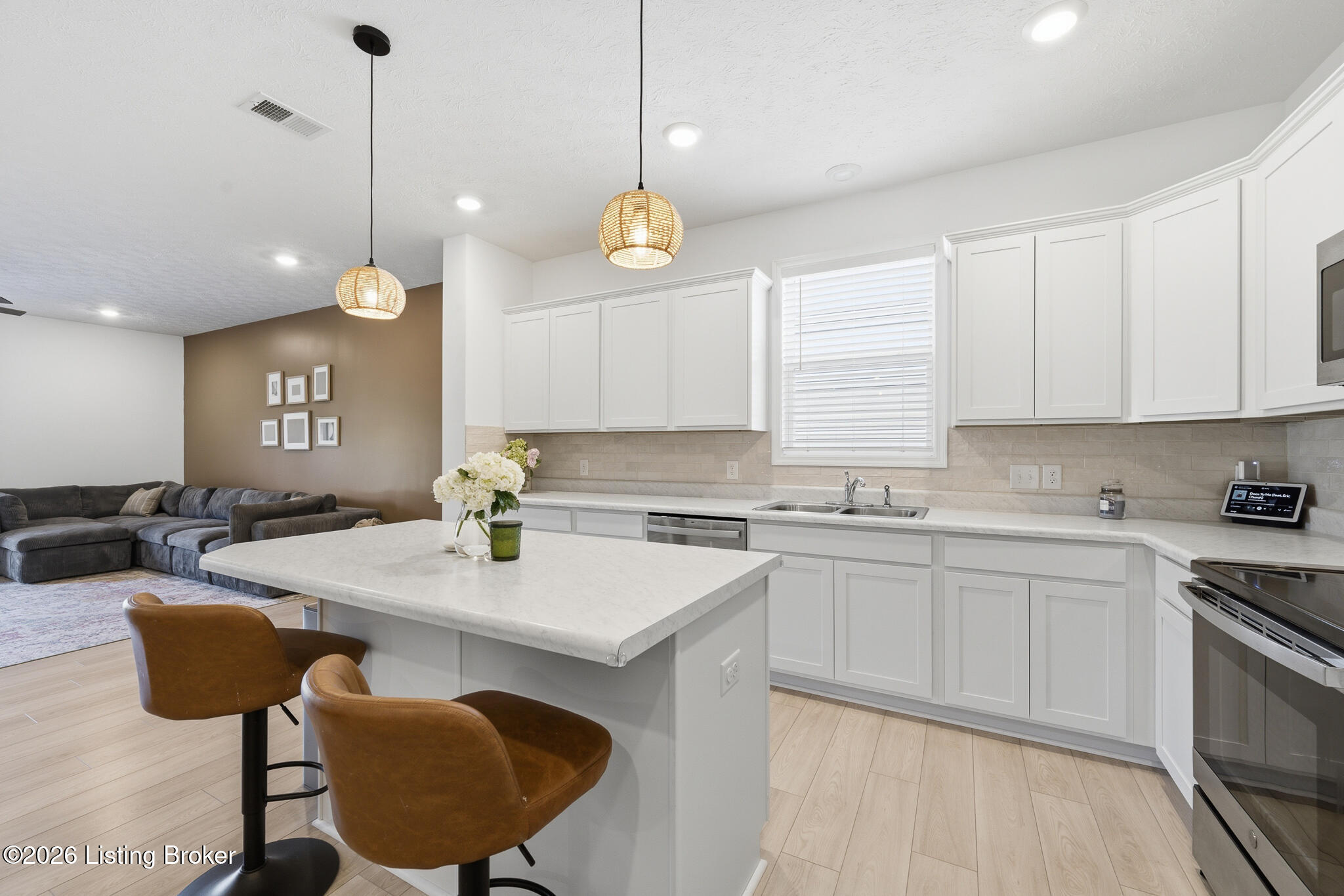 17025 Meander Way