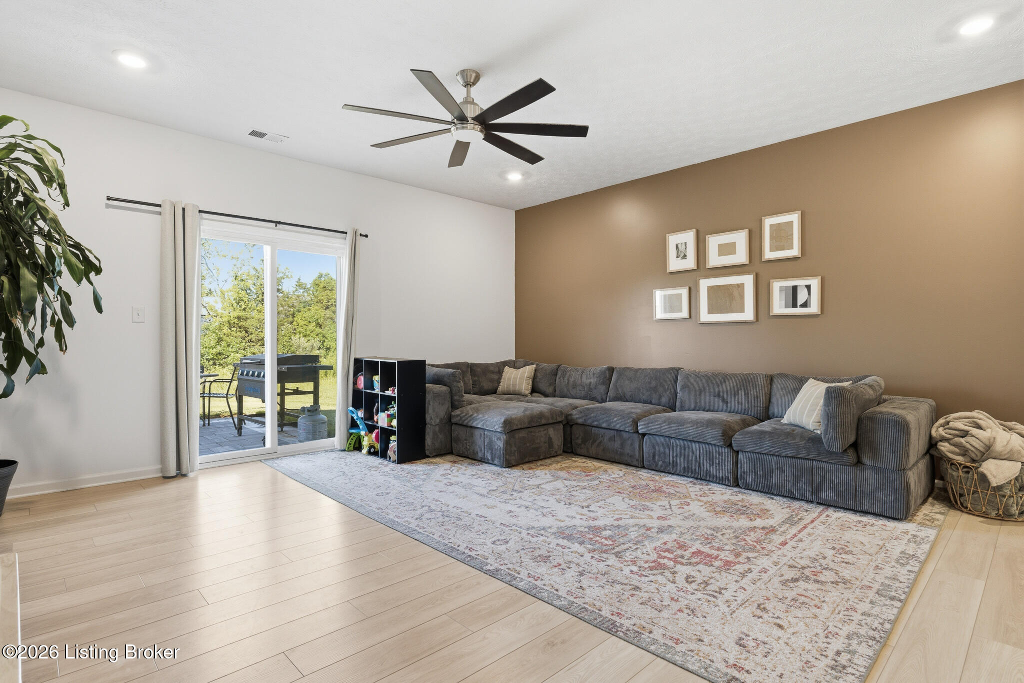 17025 Meander Way