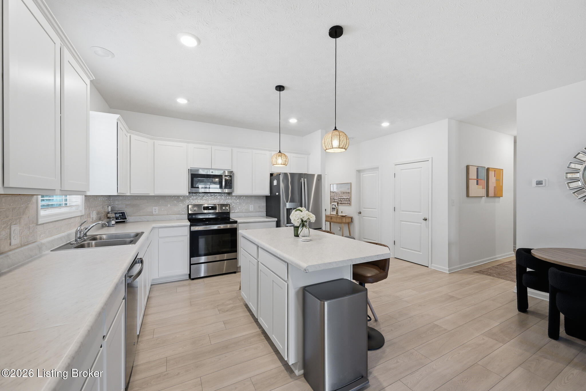 17025 Meander Way
