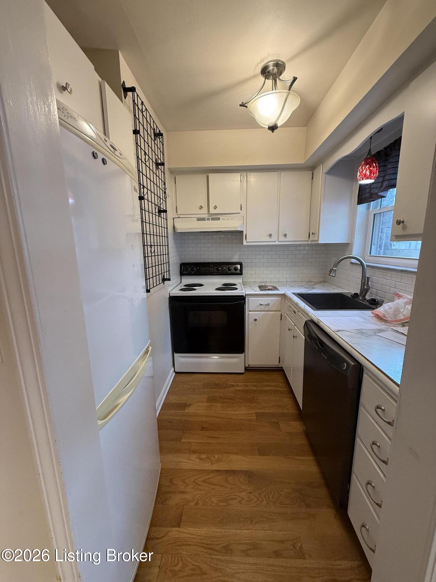 202 S Galt Ave APT 5