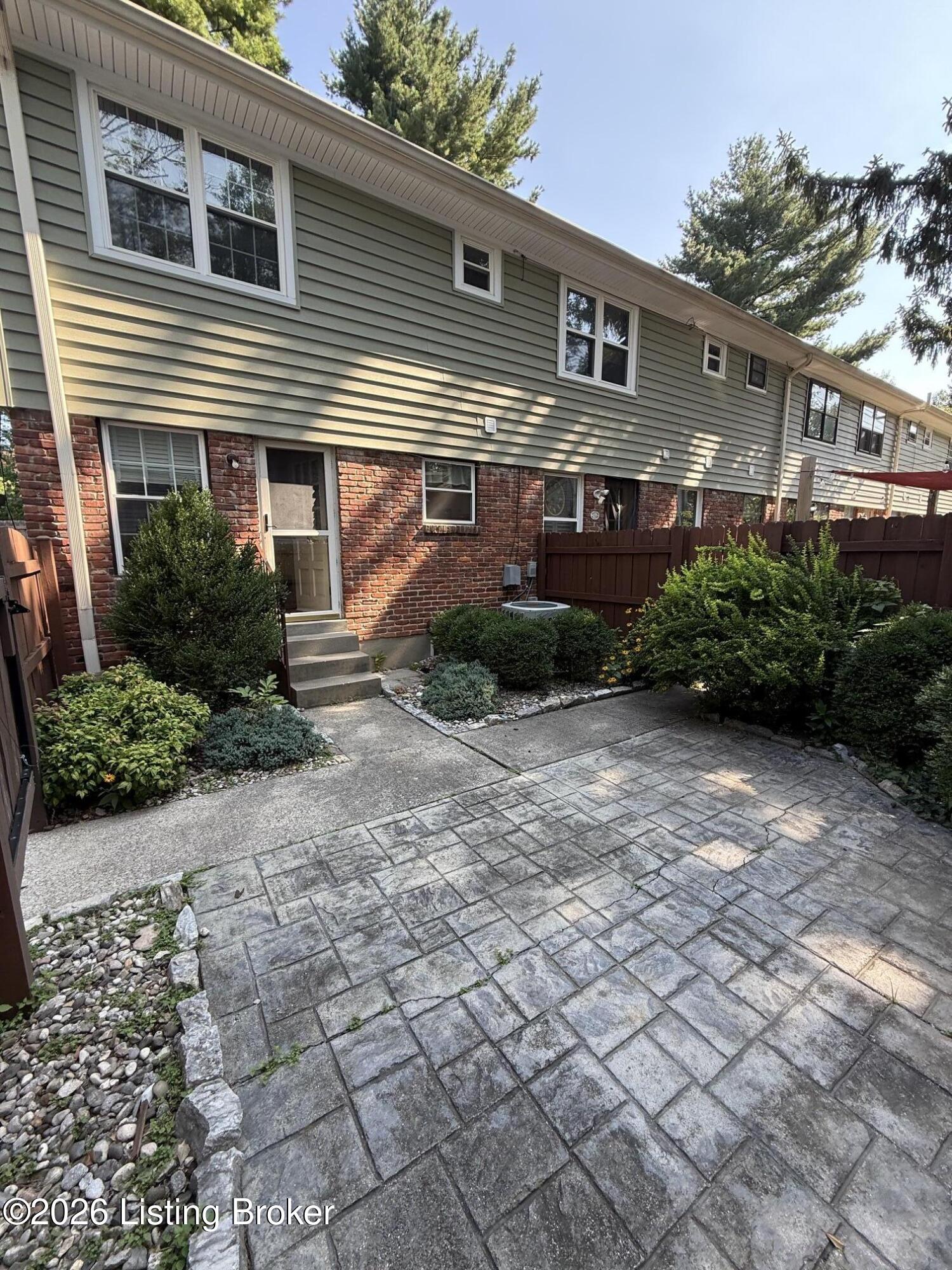 202 S Galt Ave APT 5