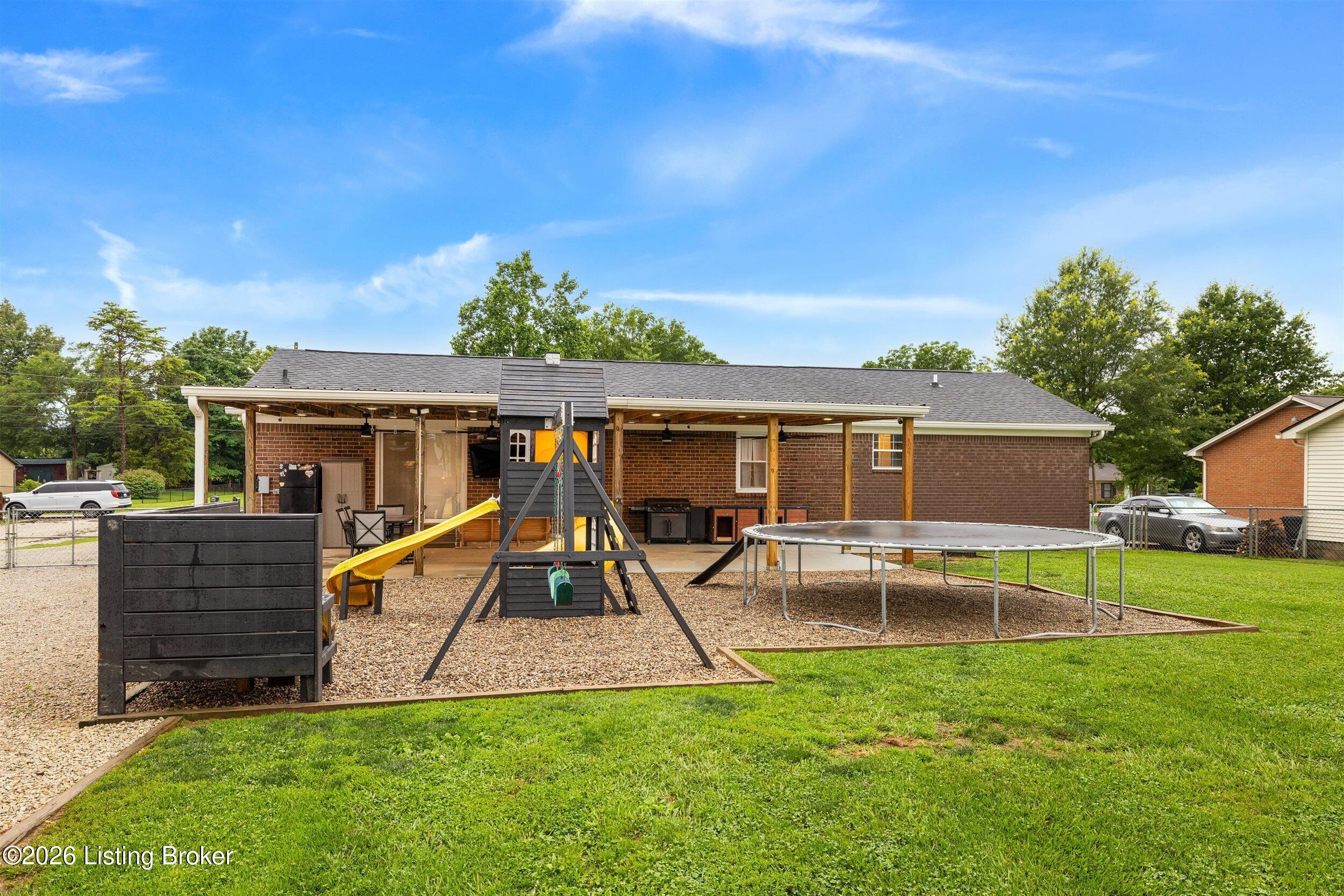 380 Oakrun Dr