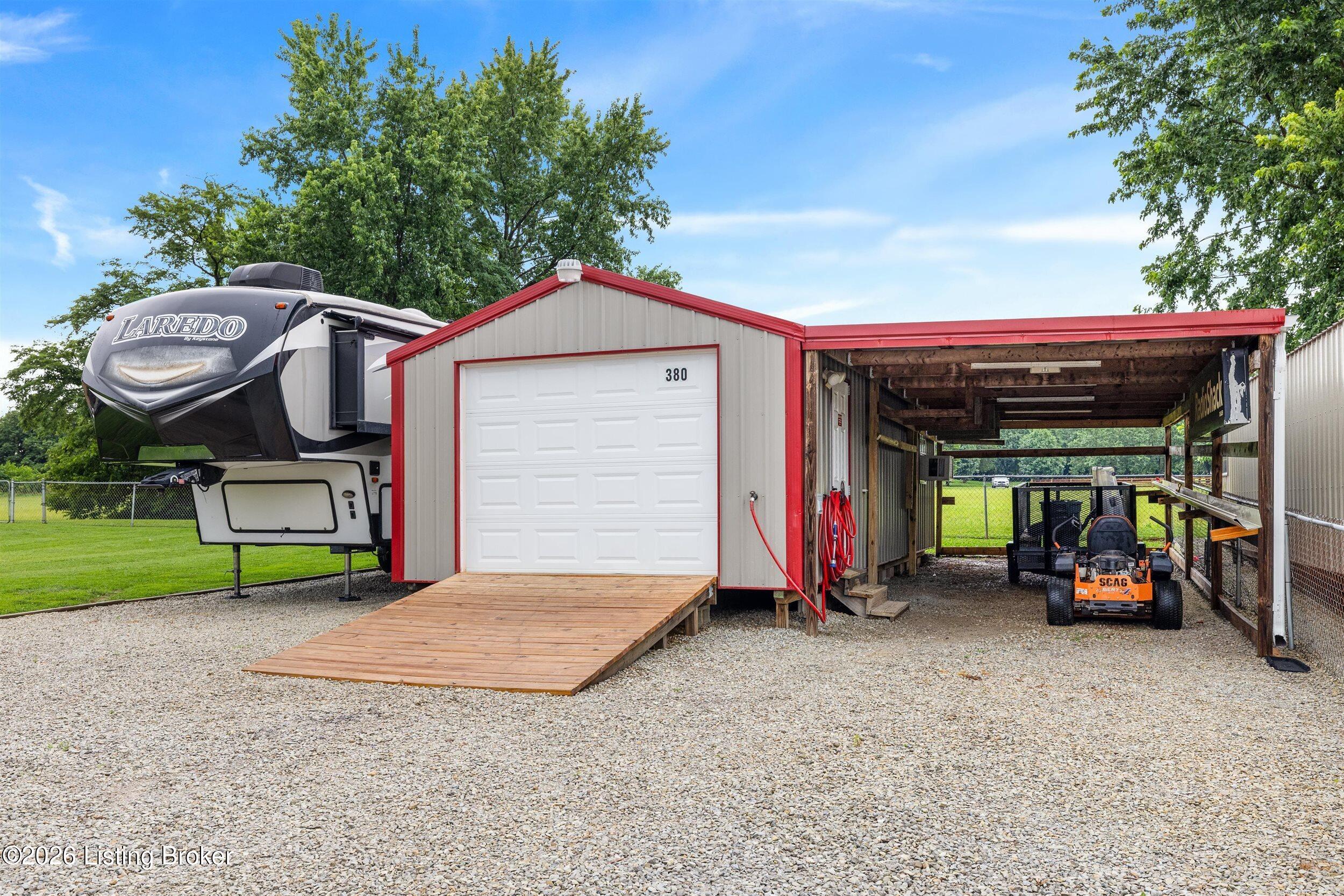 380 Oakrun Dr