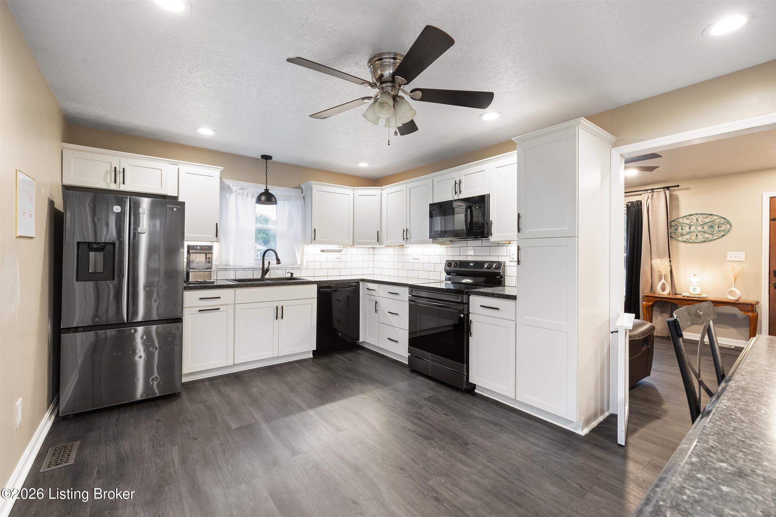 380 Oakrun Dr