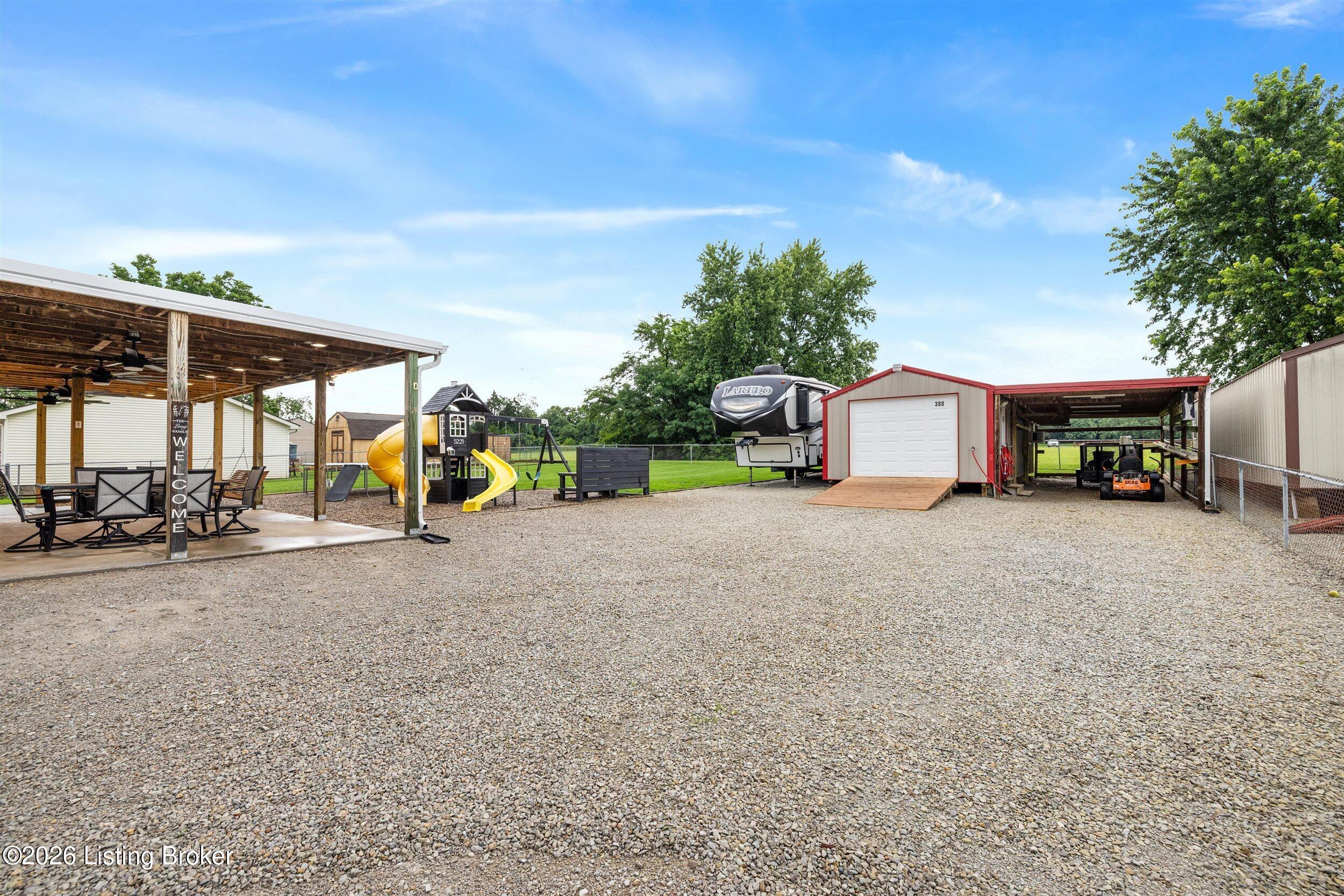 380 Oakrun Dr