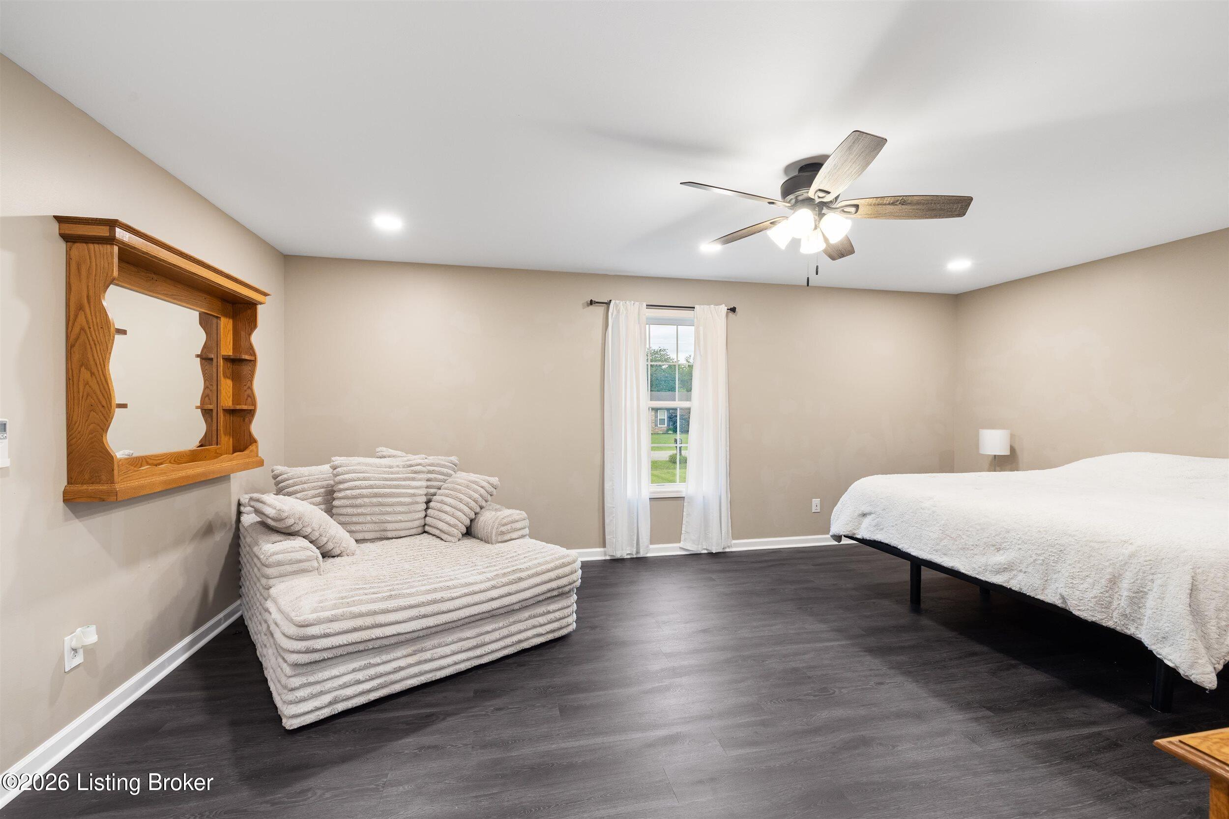380 Oakrun Dr