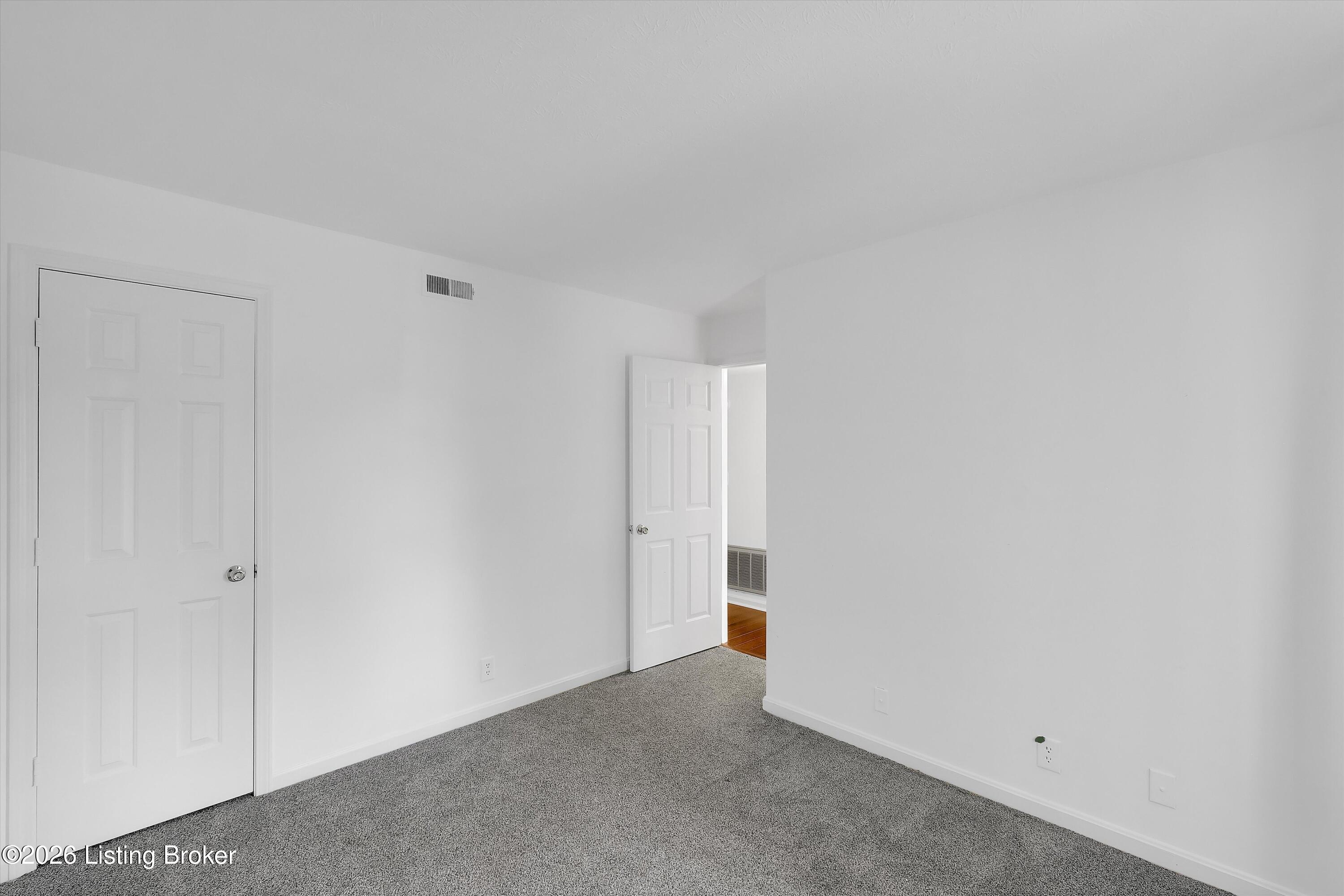1002 Donard Park Ave