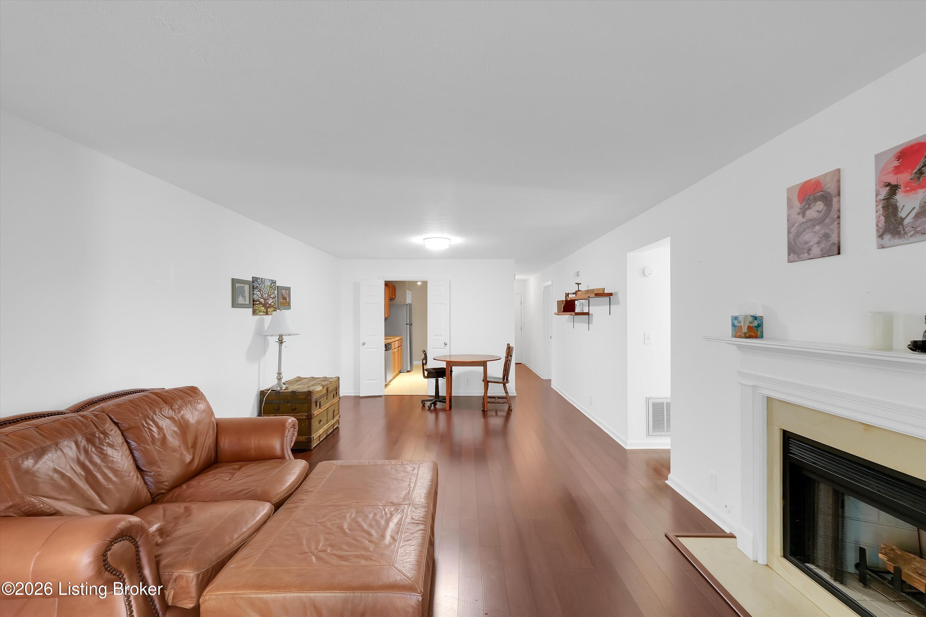 1002 Donard Park Ave