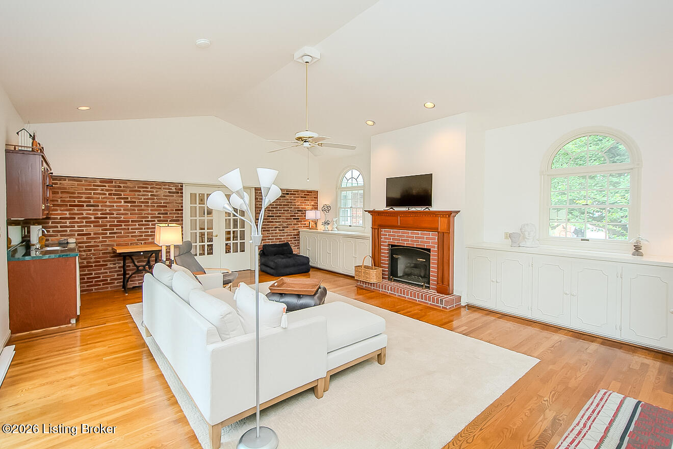 3414 Barbour Ln
