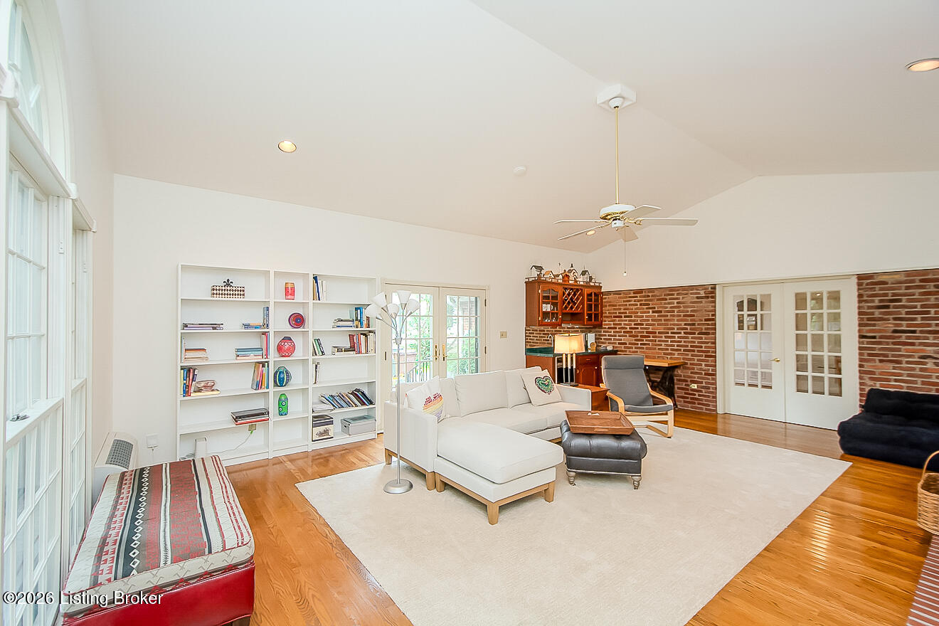 3414 Barbour Ln