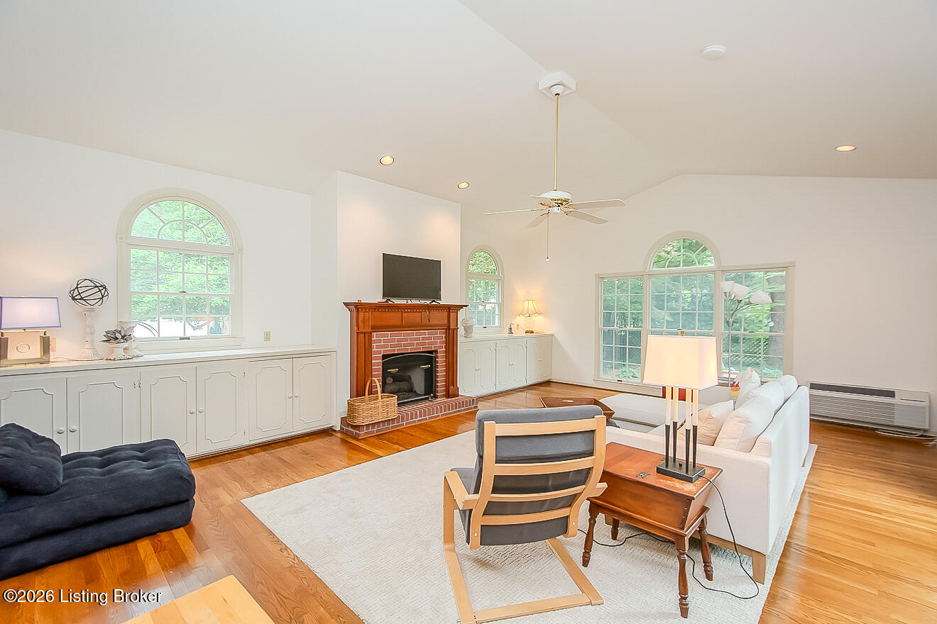 3414 Barbour Ln