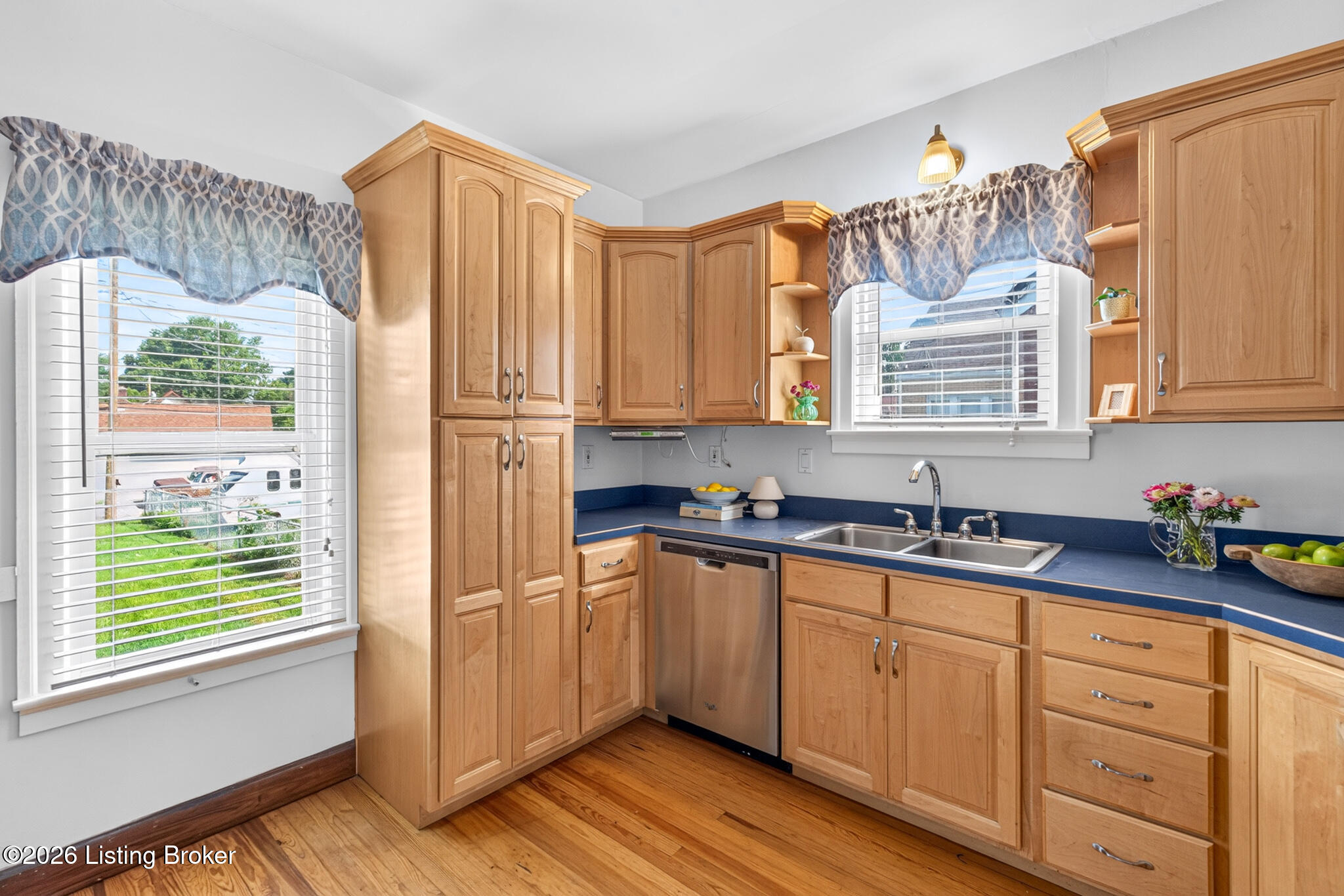 961 Eastern Pkwy