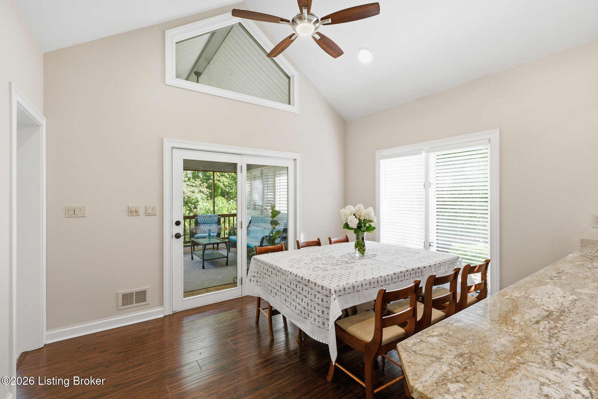 10316 Carriage House Ct