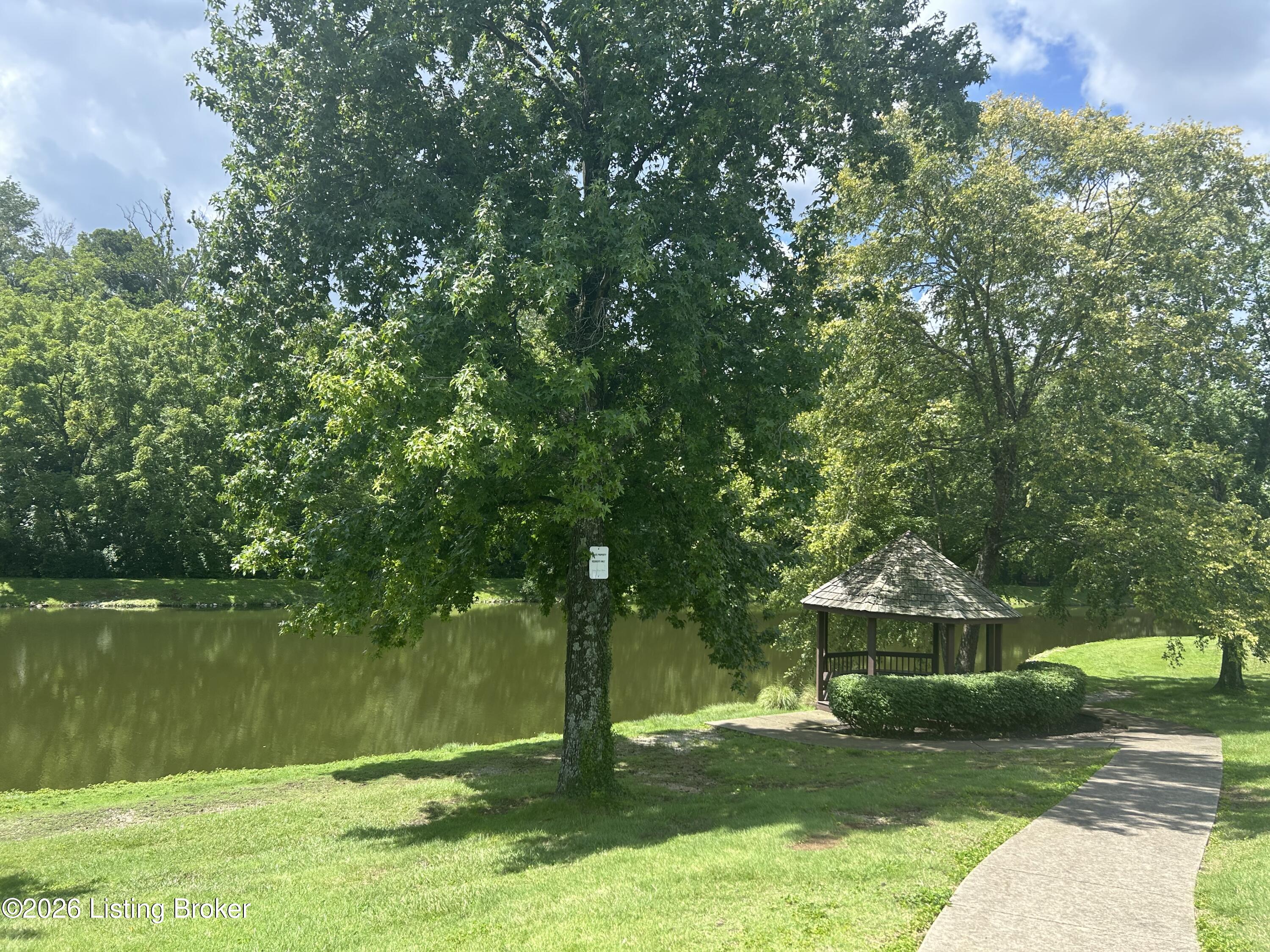 10316 Carriage House Ct