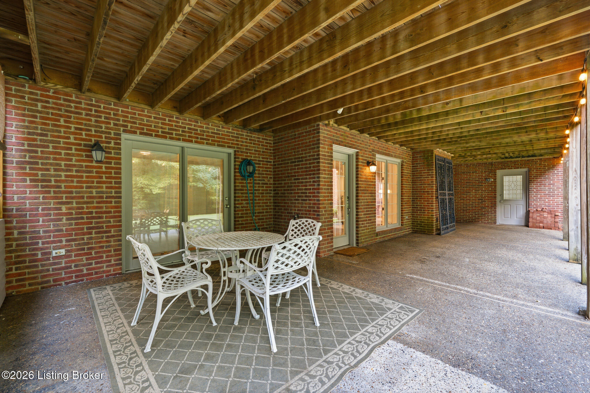 10316 Carriage House Ct