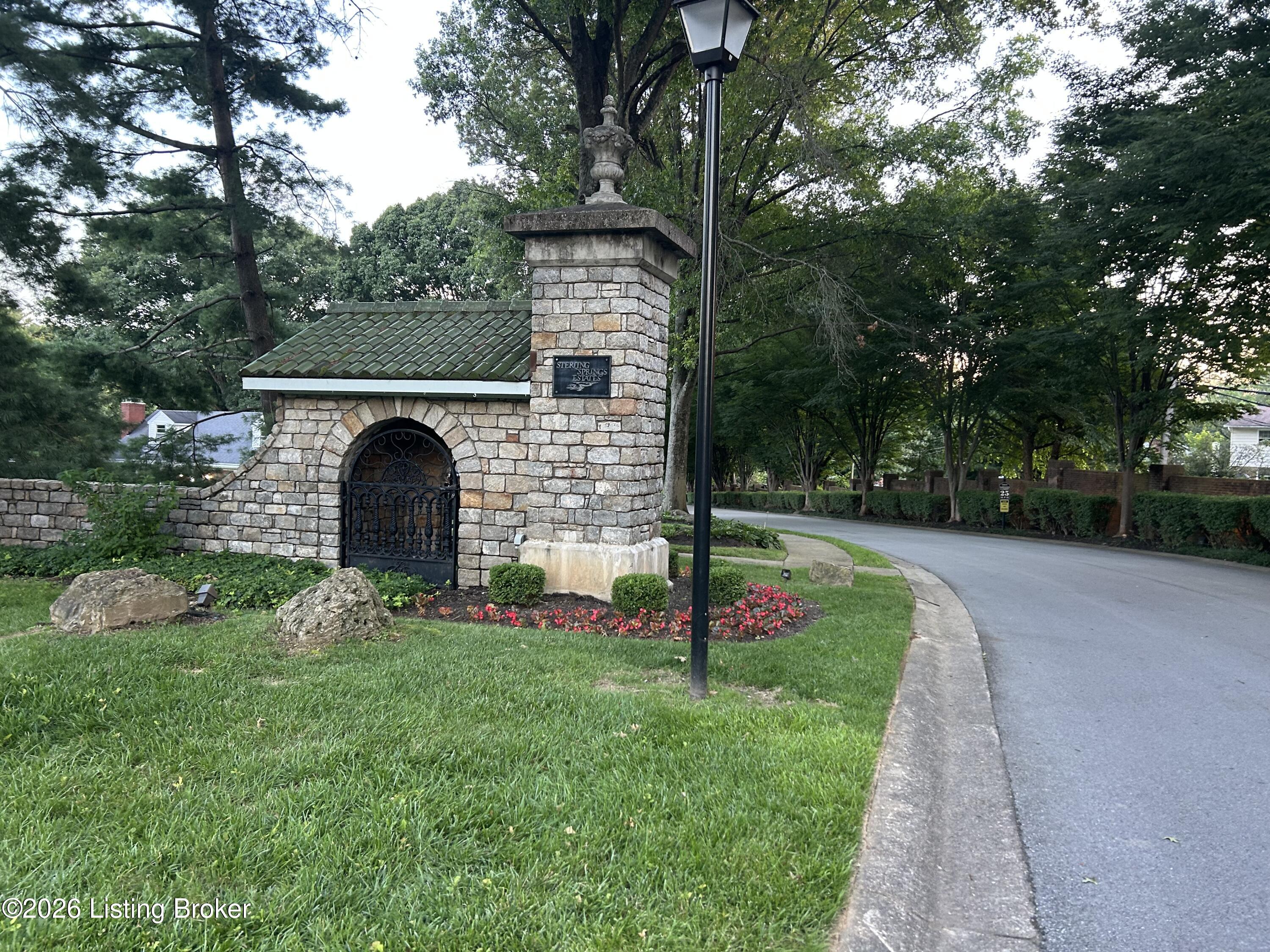 10316 Carriage House Ct