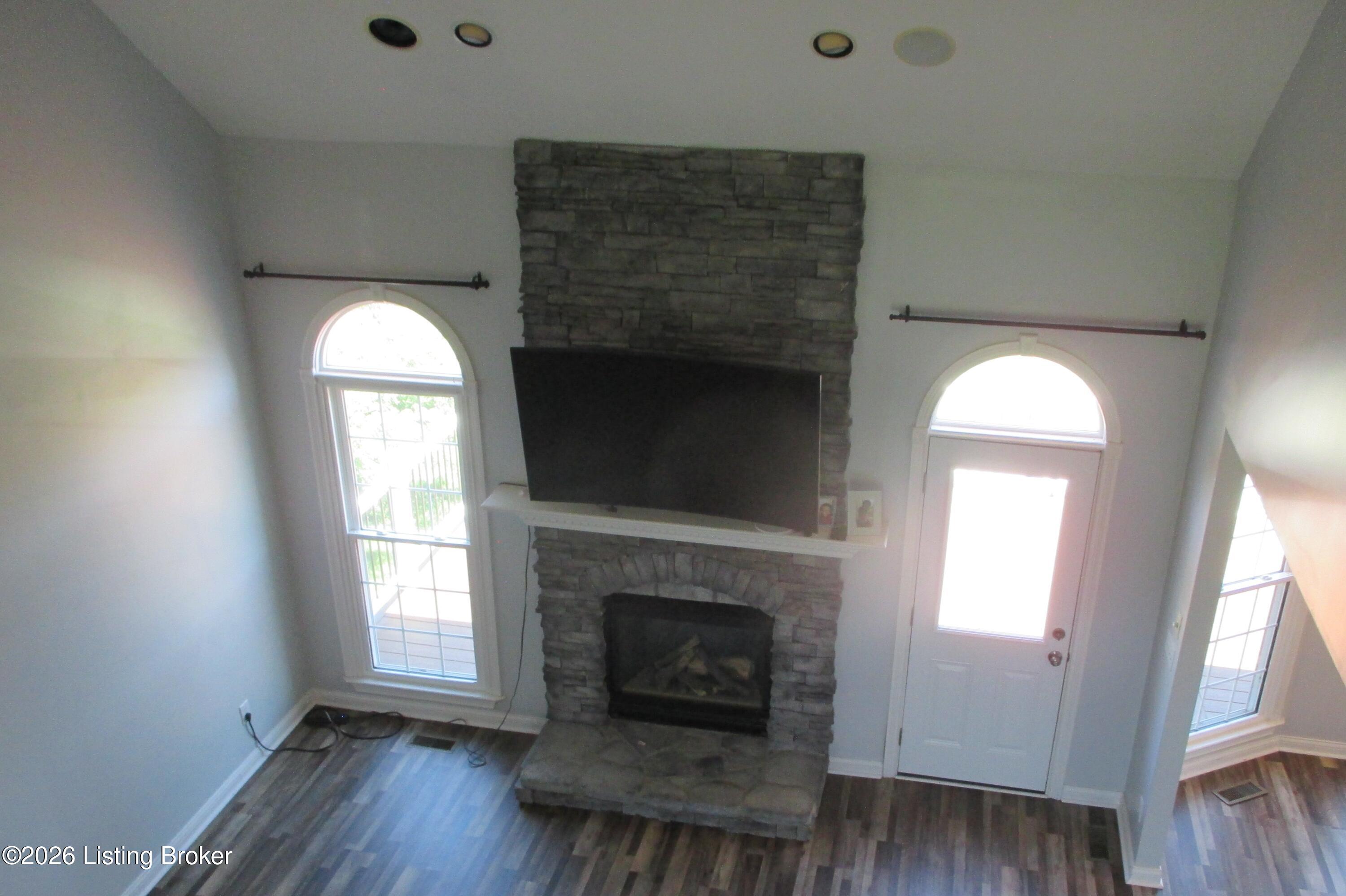 13113 Willow Forest Dr