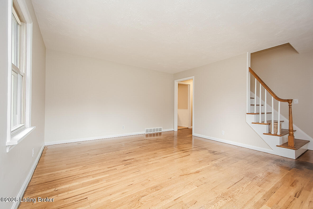 6106 Morning Glory Ln