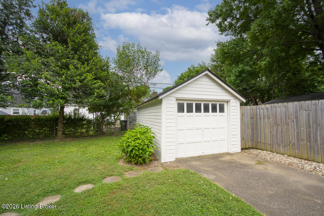 4214 Churchill Rd
