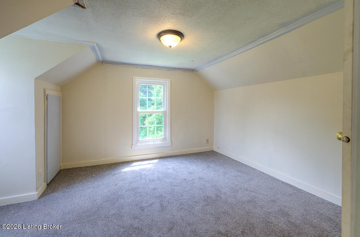 1536 Eskridge Ln