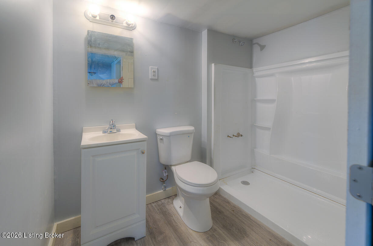 1536 Eskridge Ln