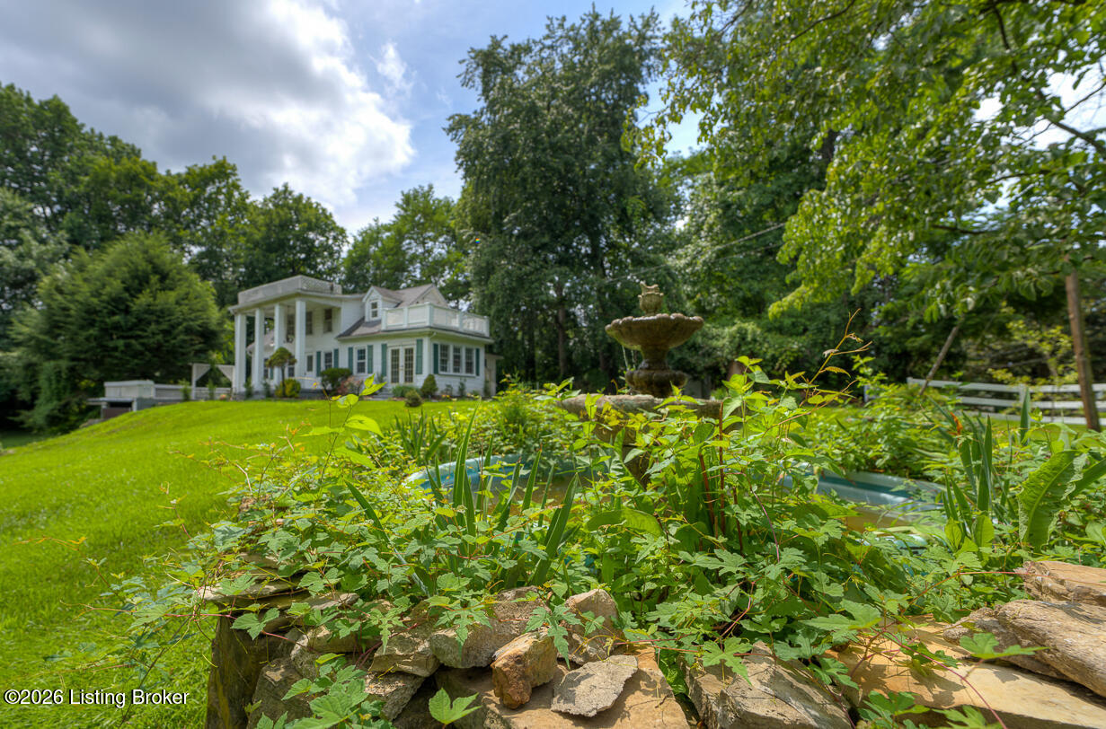 1536 Eskridge Ln