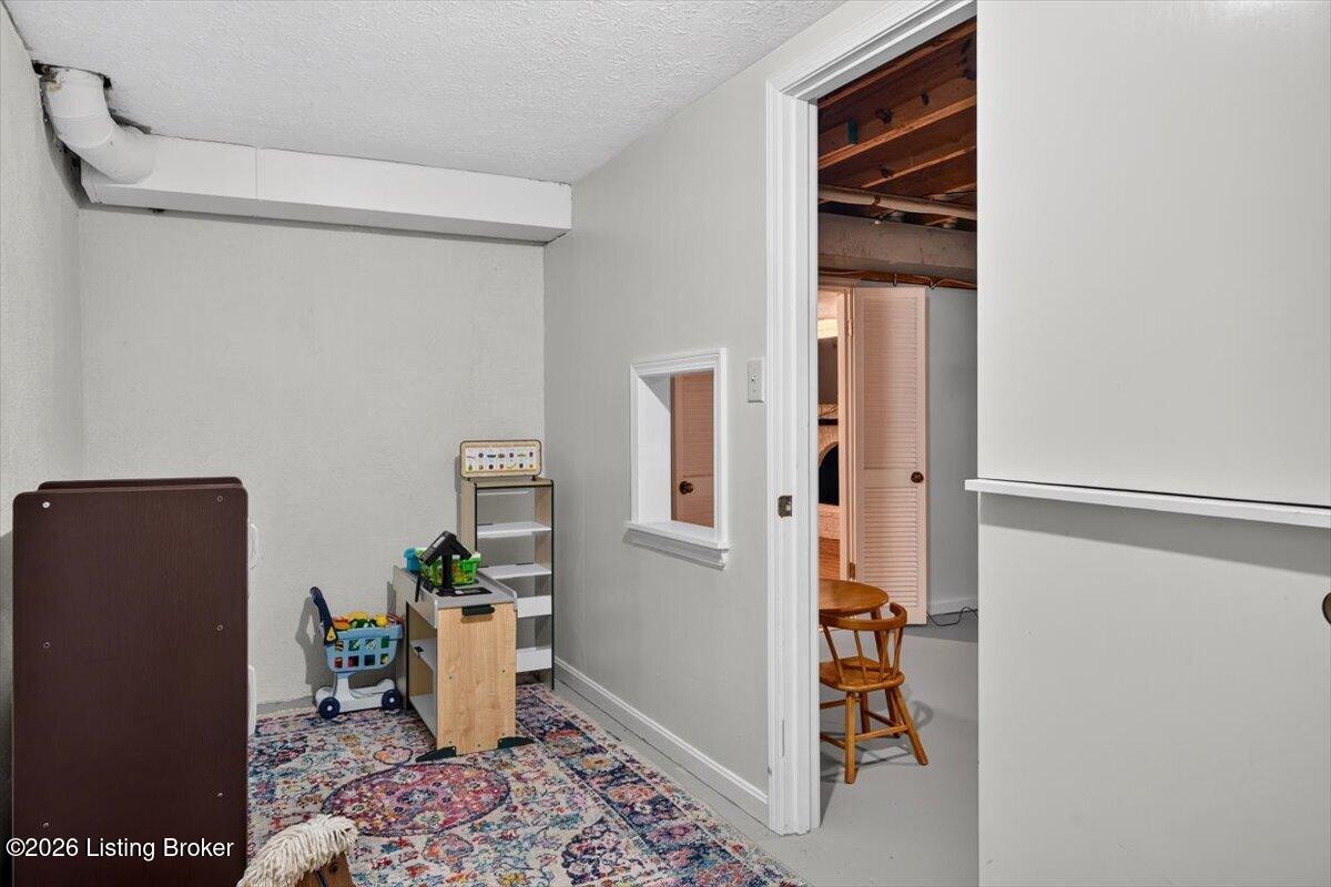 302 Blue Ridge Rd