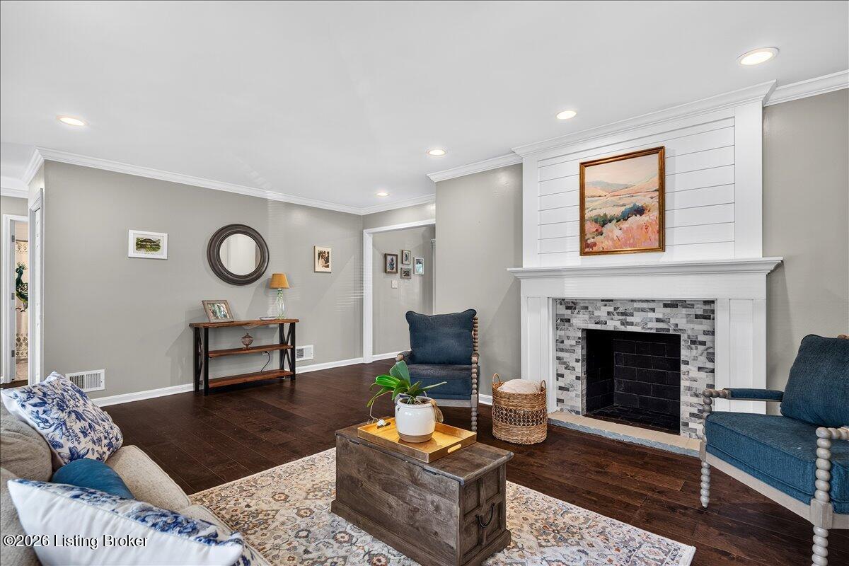 302 Blue Ridge Rd