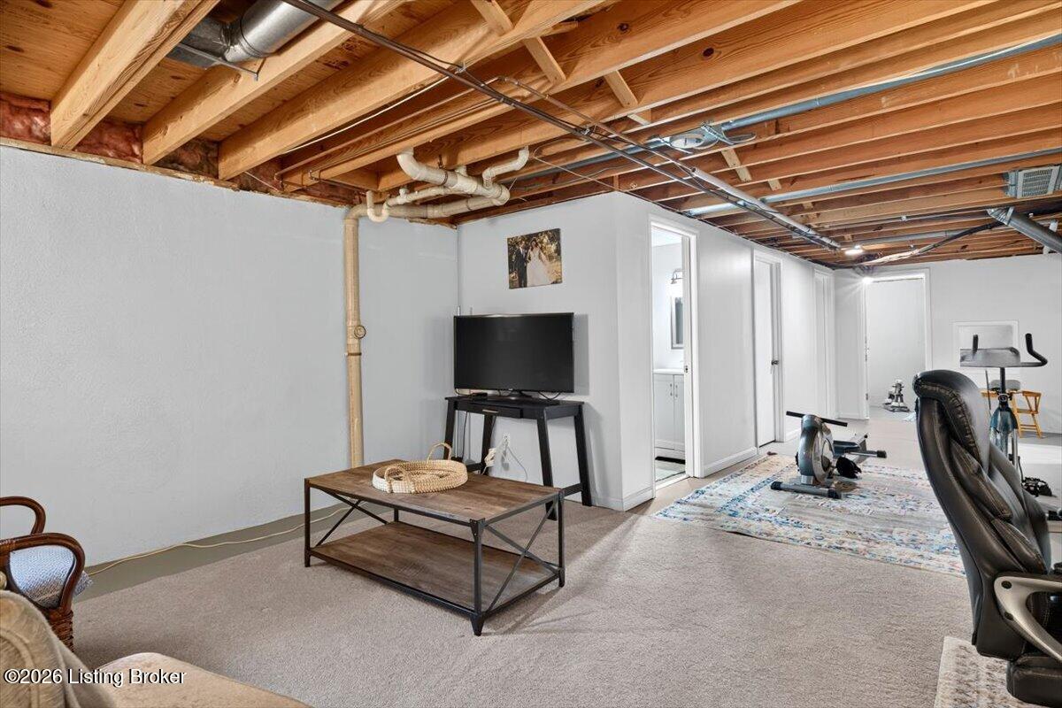 302 Blue Ridge Rd