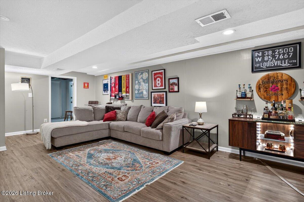 302 Blue Ridge Rd