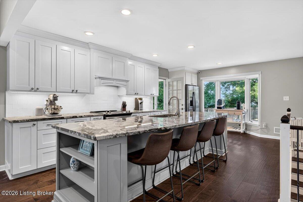 302 Blue Ridge Rd