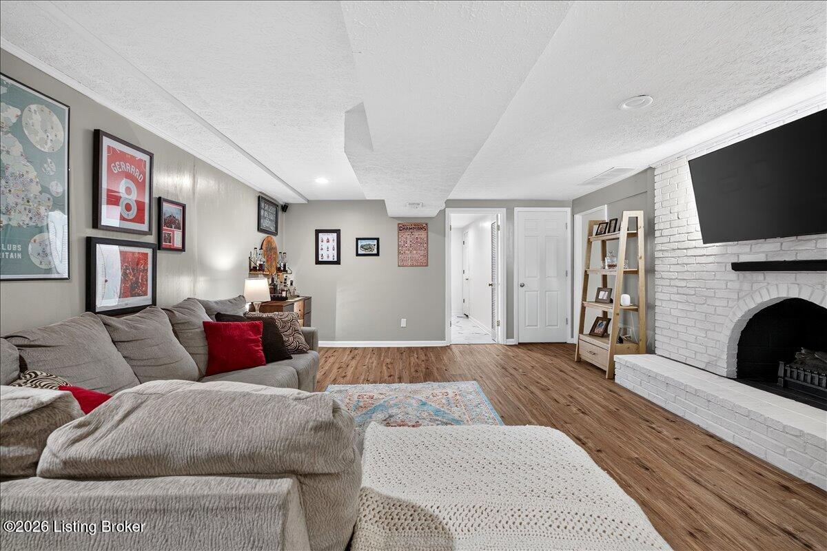 302 Blue Ridge Rd