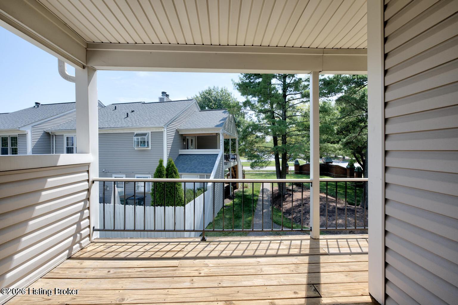 10402 Timberwood Cir