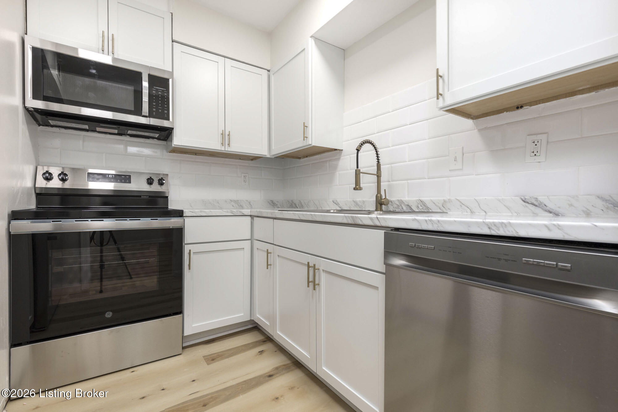 2505 Brownsboro Rd APT B5