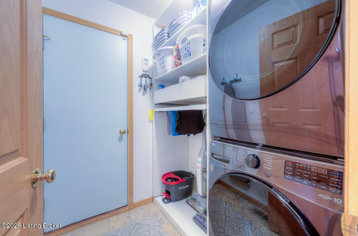 7947 Nature Way