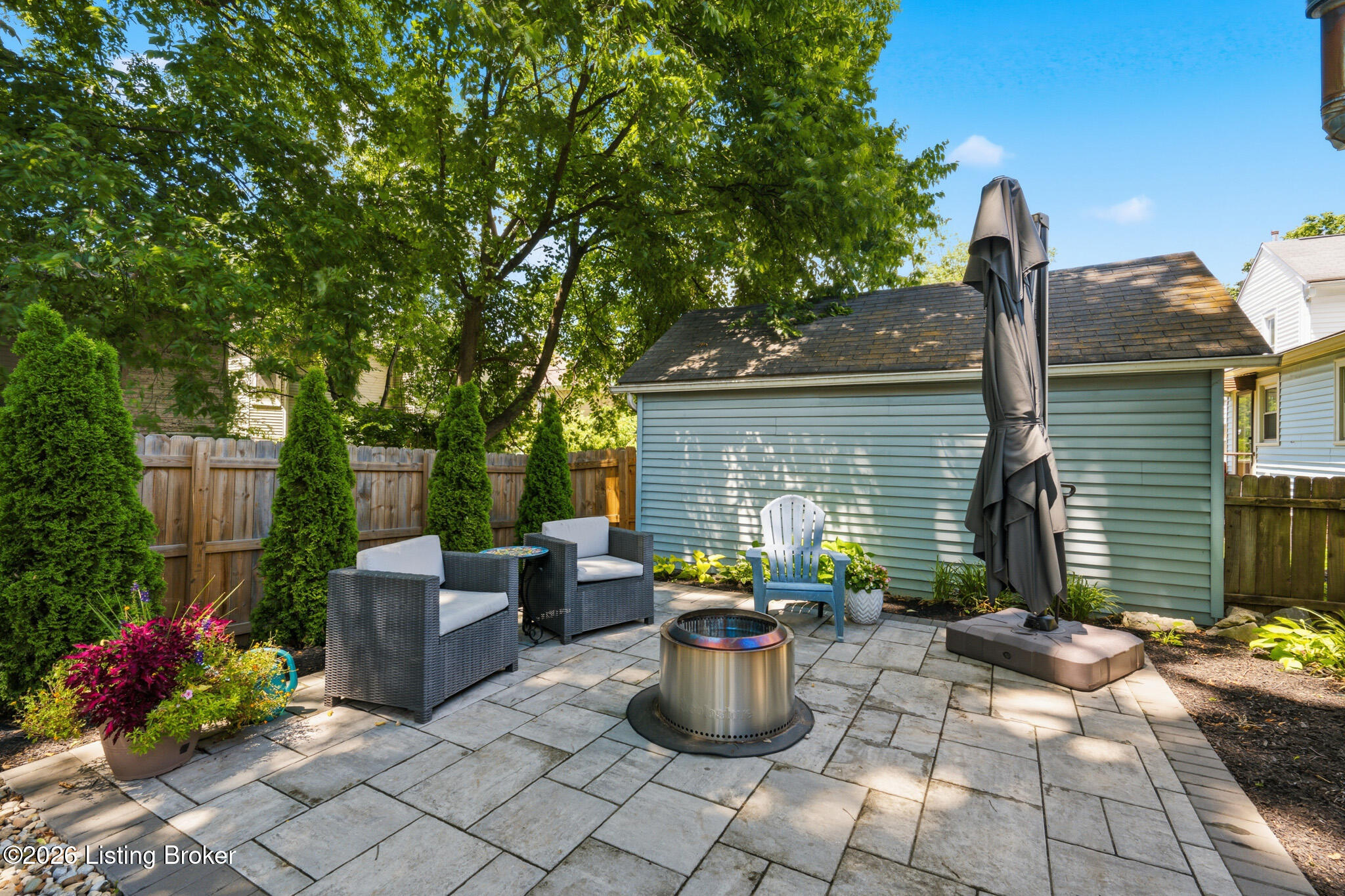 172 N Bellaire Ave