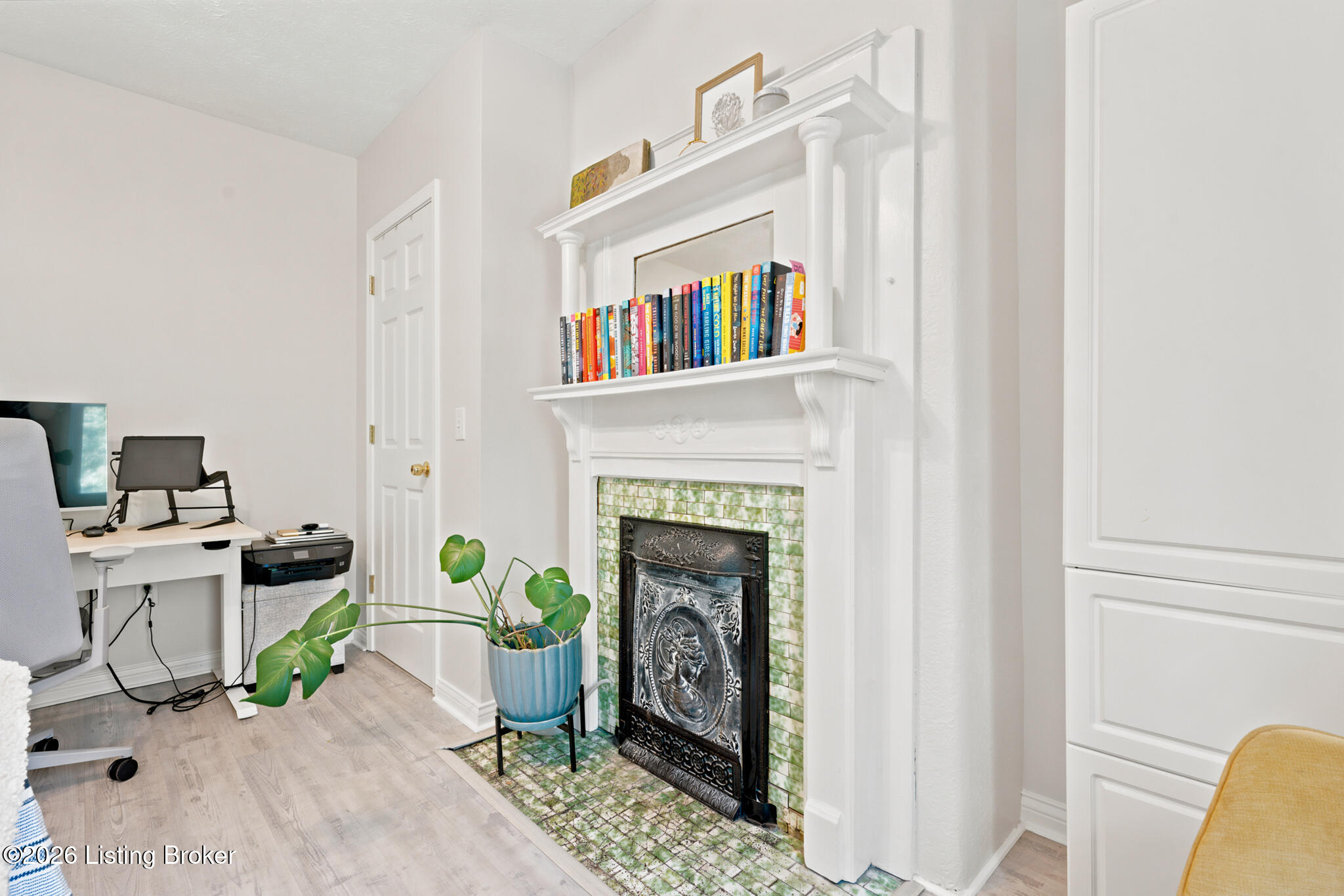 172 N Bellaire Ave