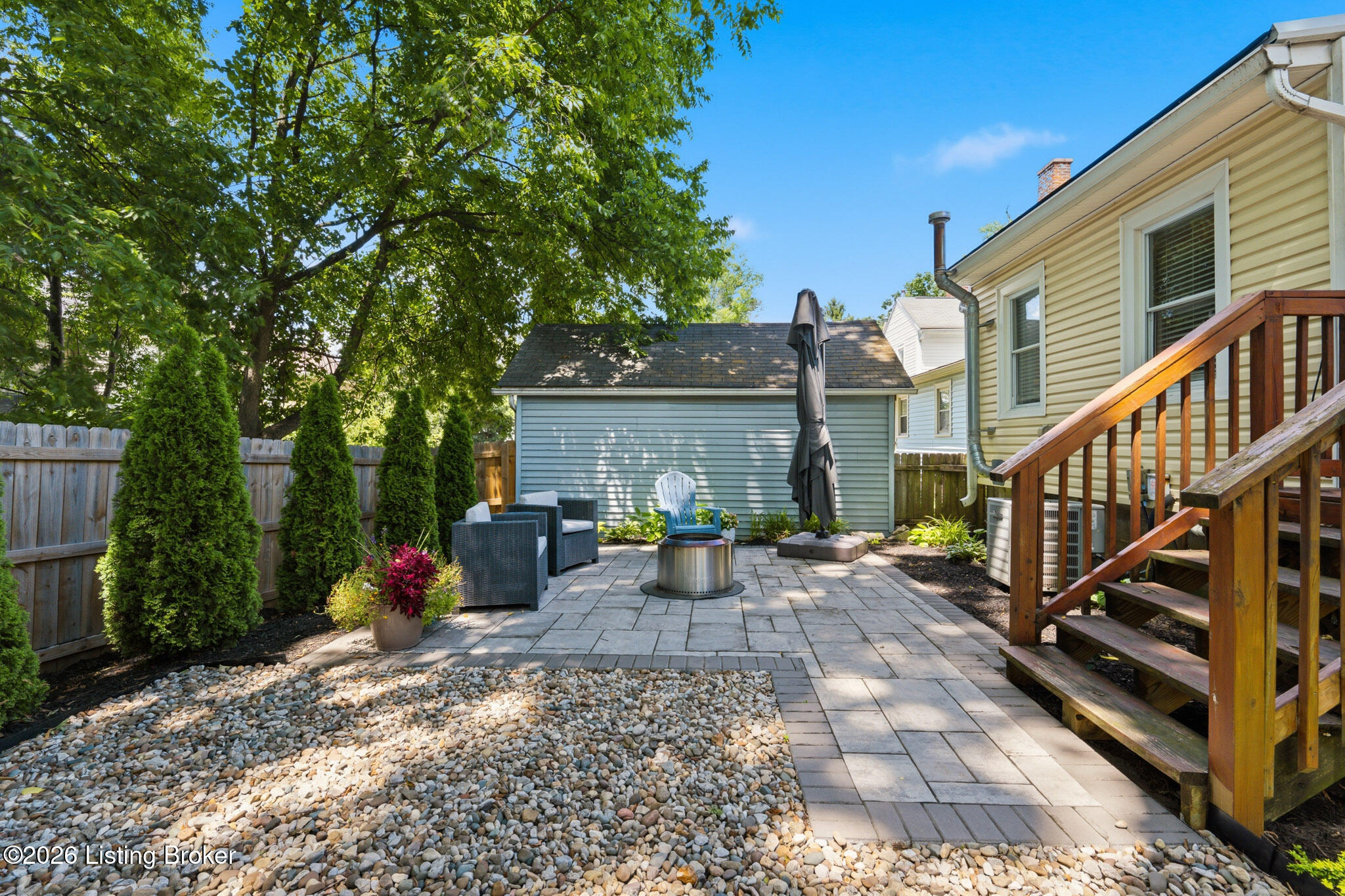 172 N Bellaire Ave