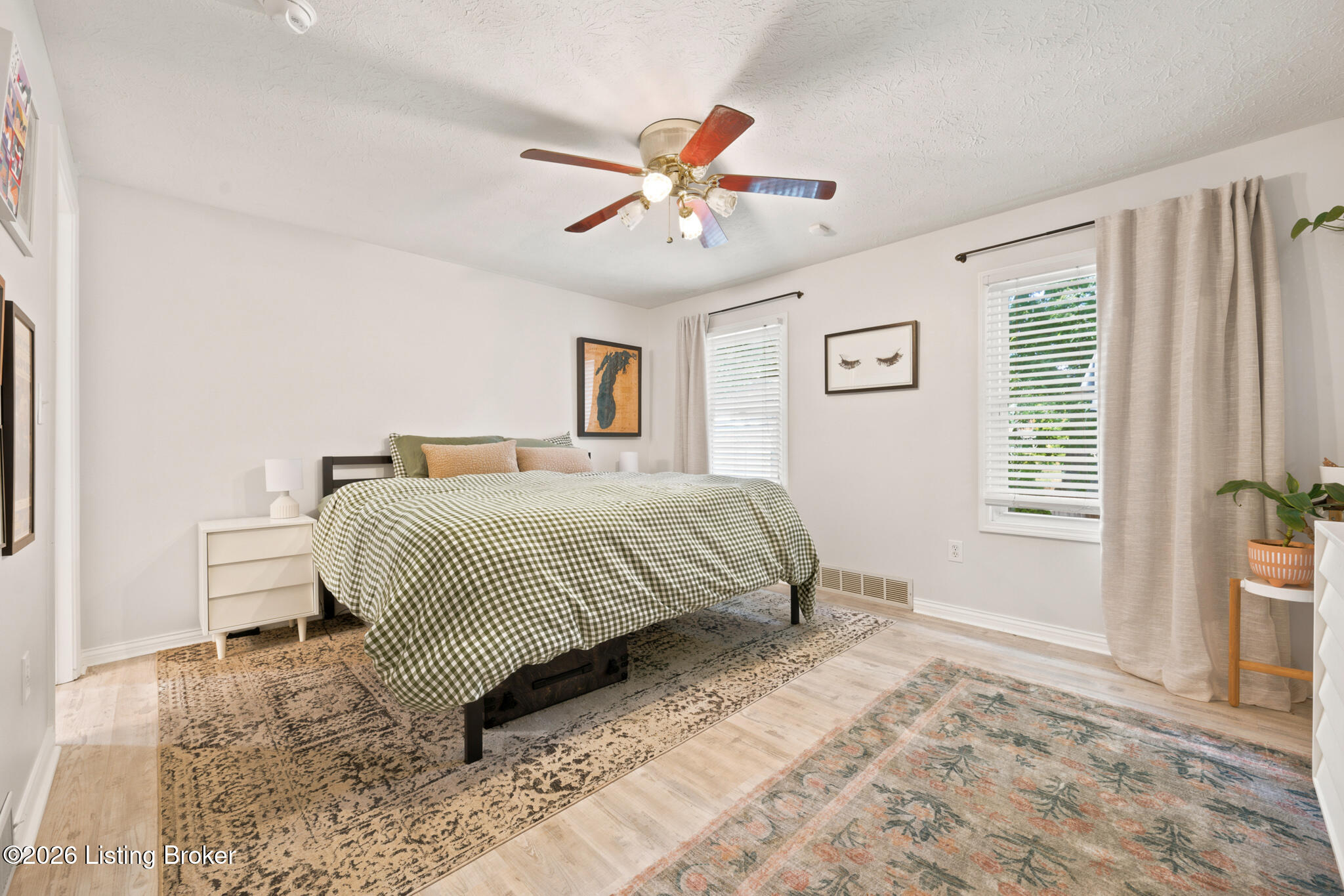 172 N Bellaire Ave