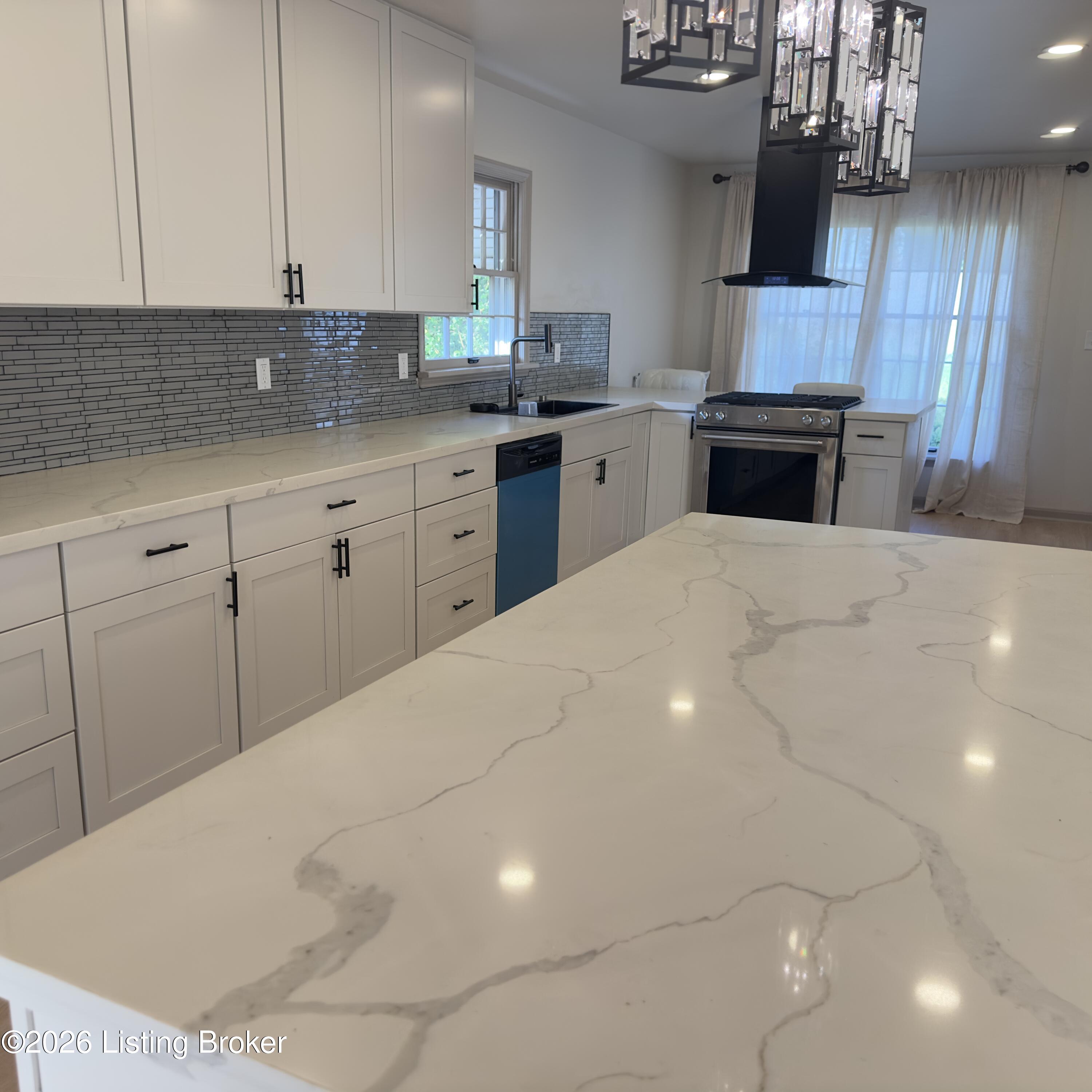 8909 Gonewind Ct