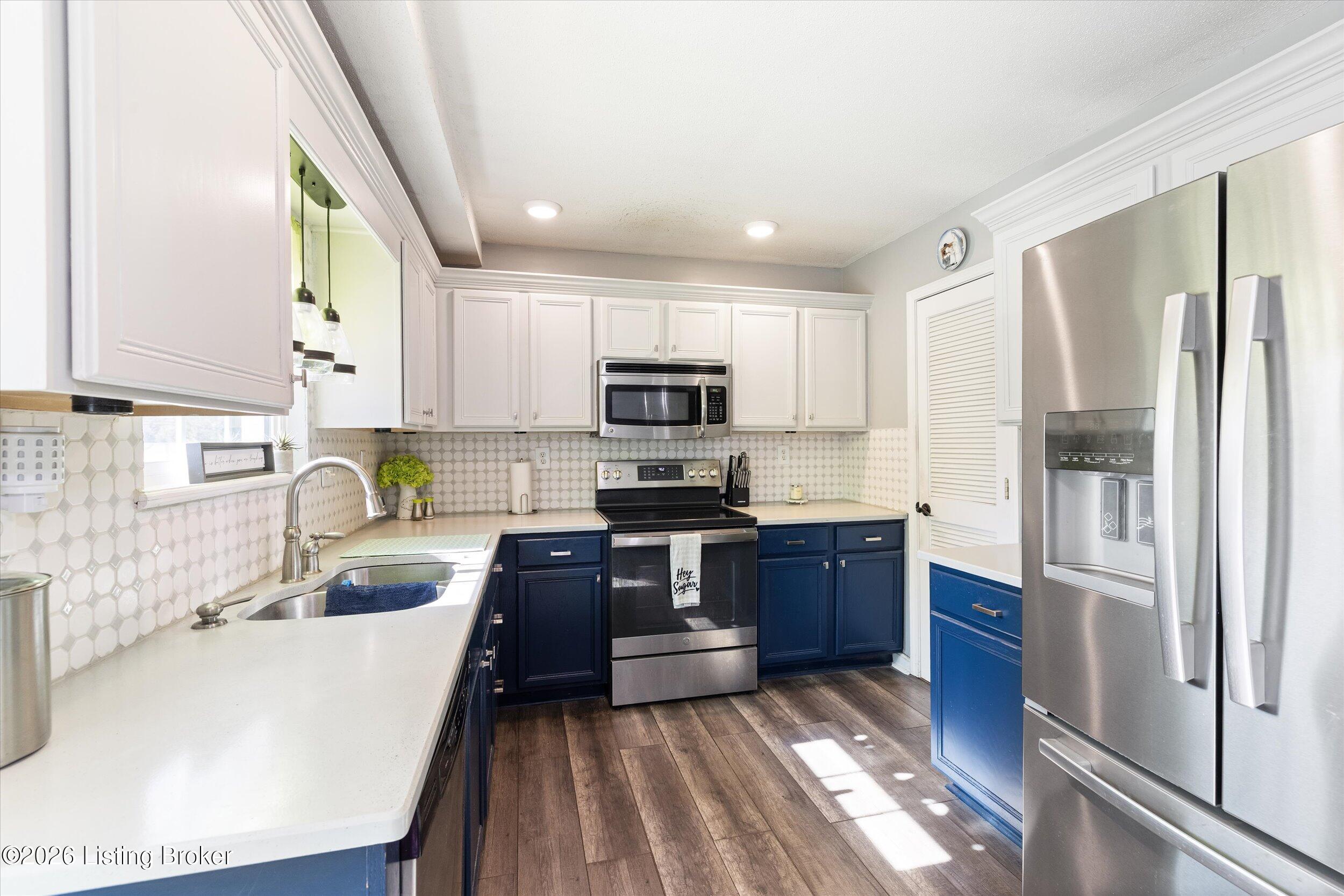 9303 Colonel Cummins Rd