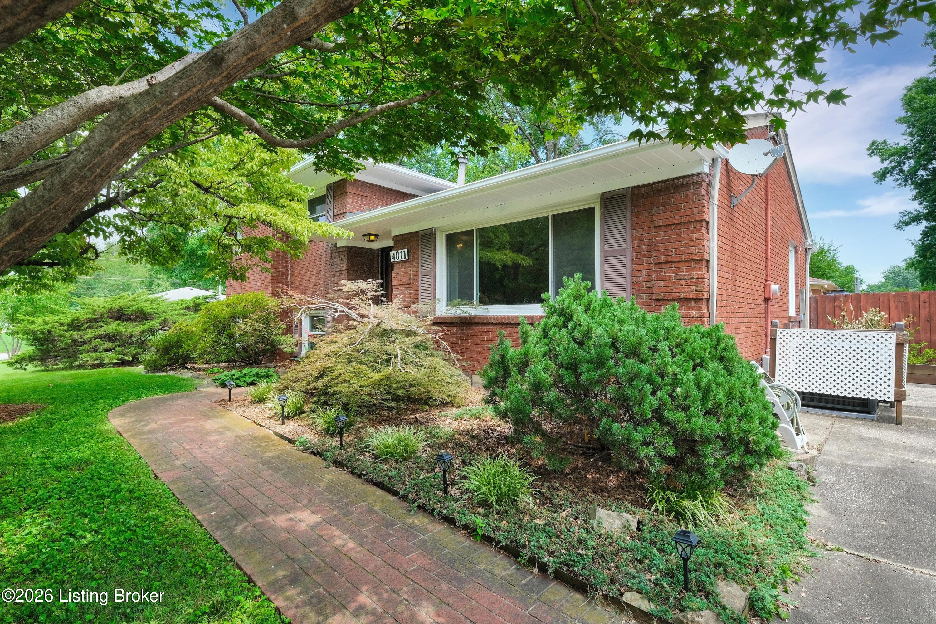 4011 Mamaroneck Rd