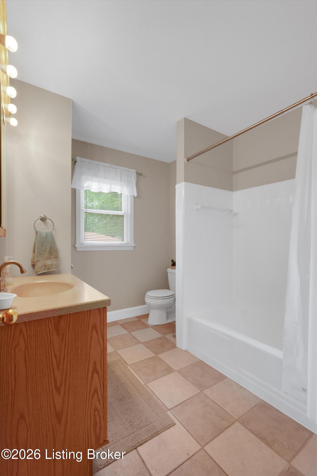 4011 Mamaroneck Rd