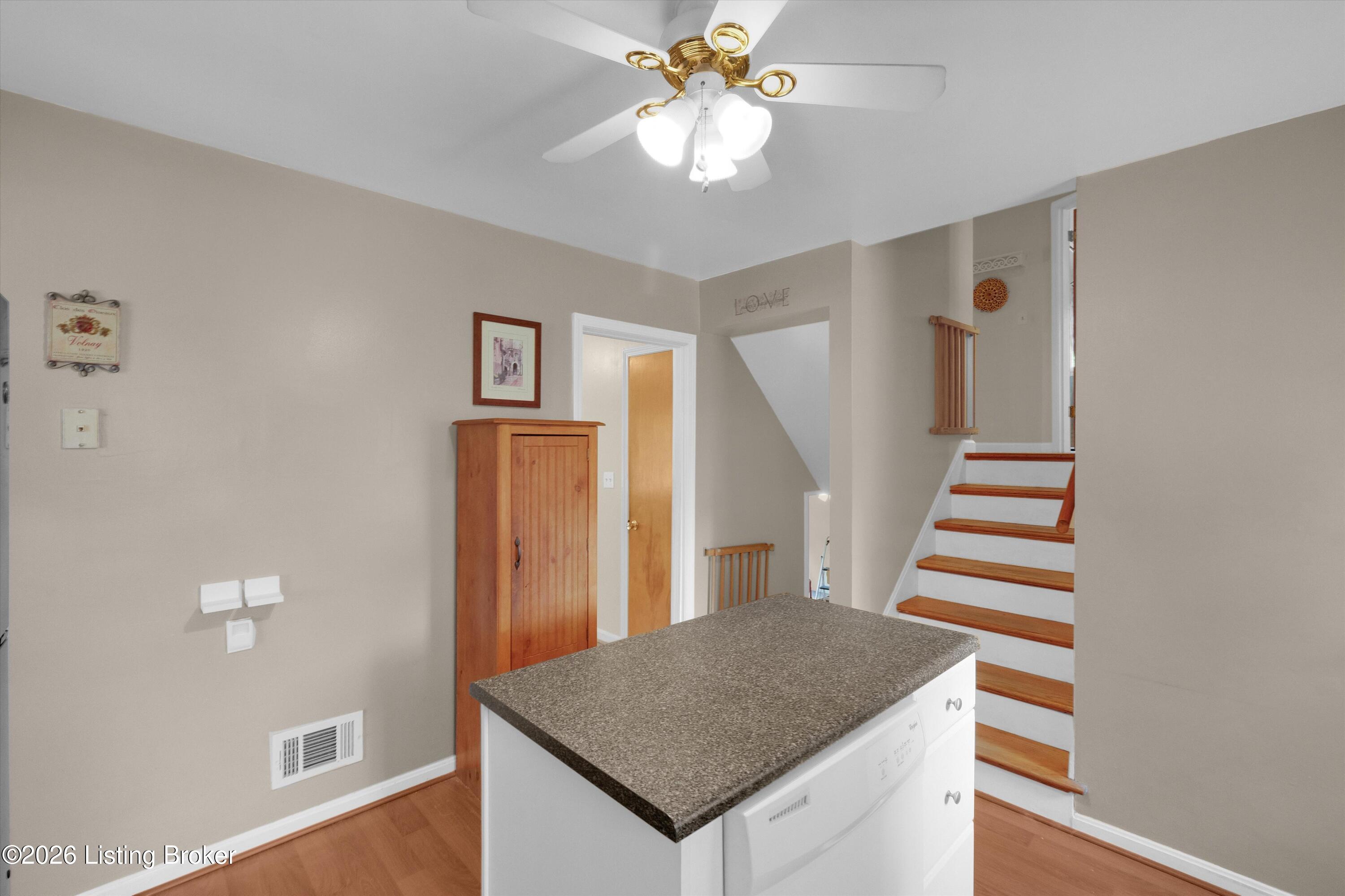 4011 Mamaroneck Rd
