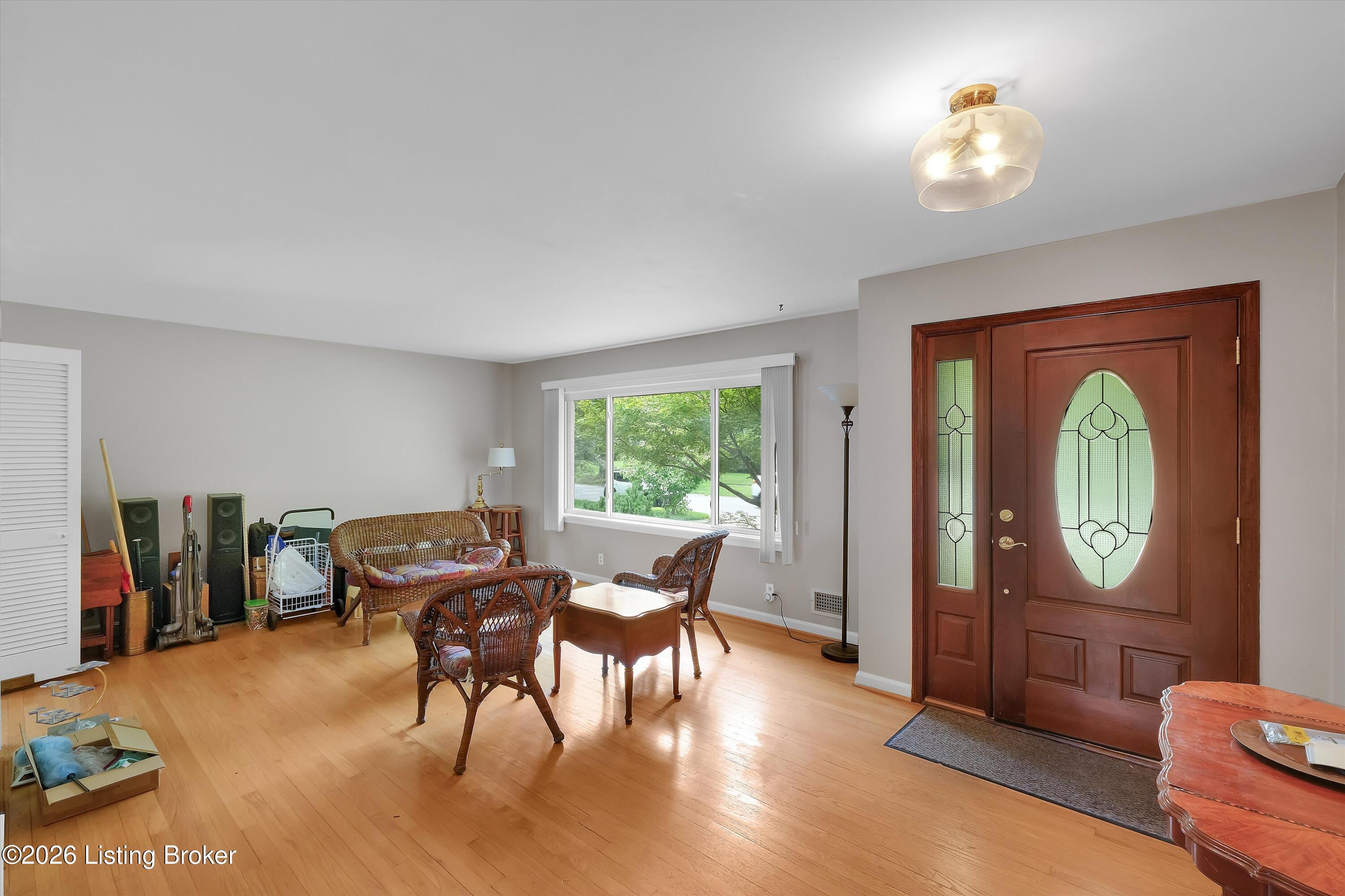 4011 Mamaroneck Rd
