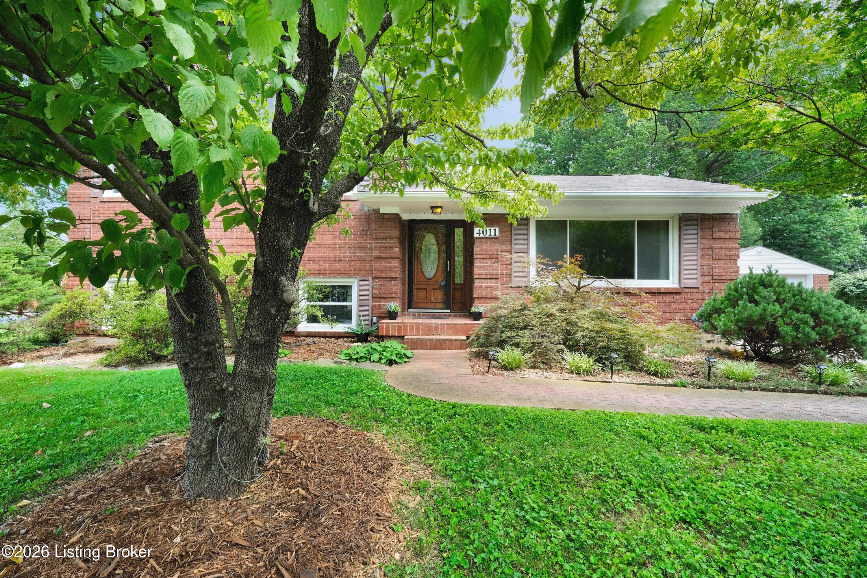 4011 Mamaroneck Rd