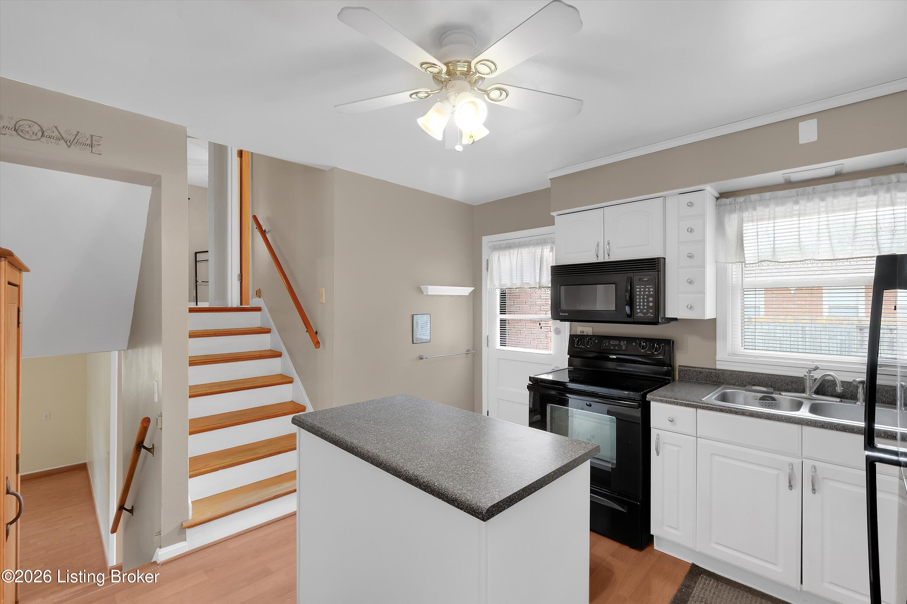 4011 Mamaroneck Rd