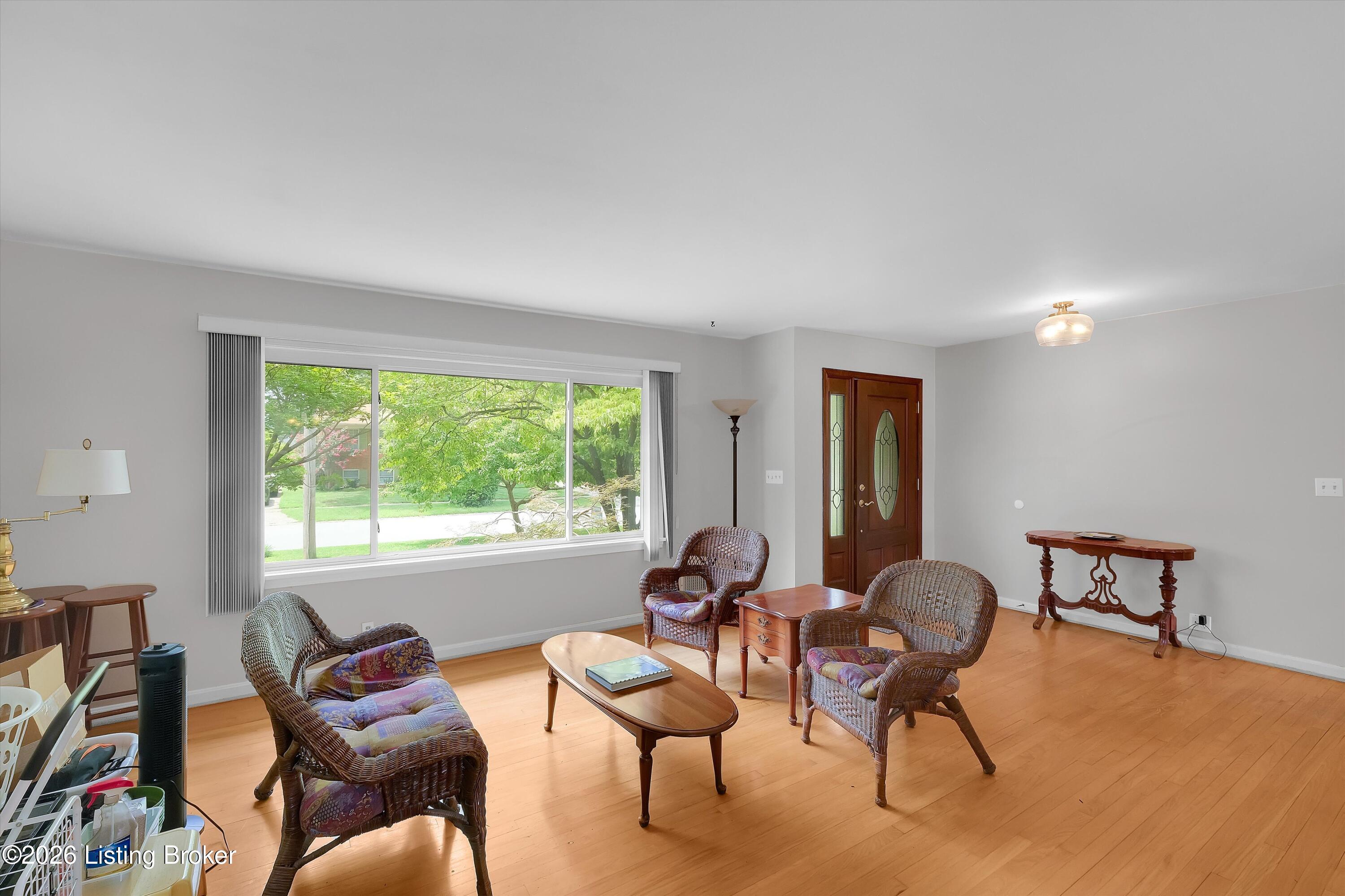 4011 Mamaroneck Rd