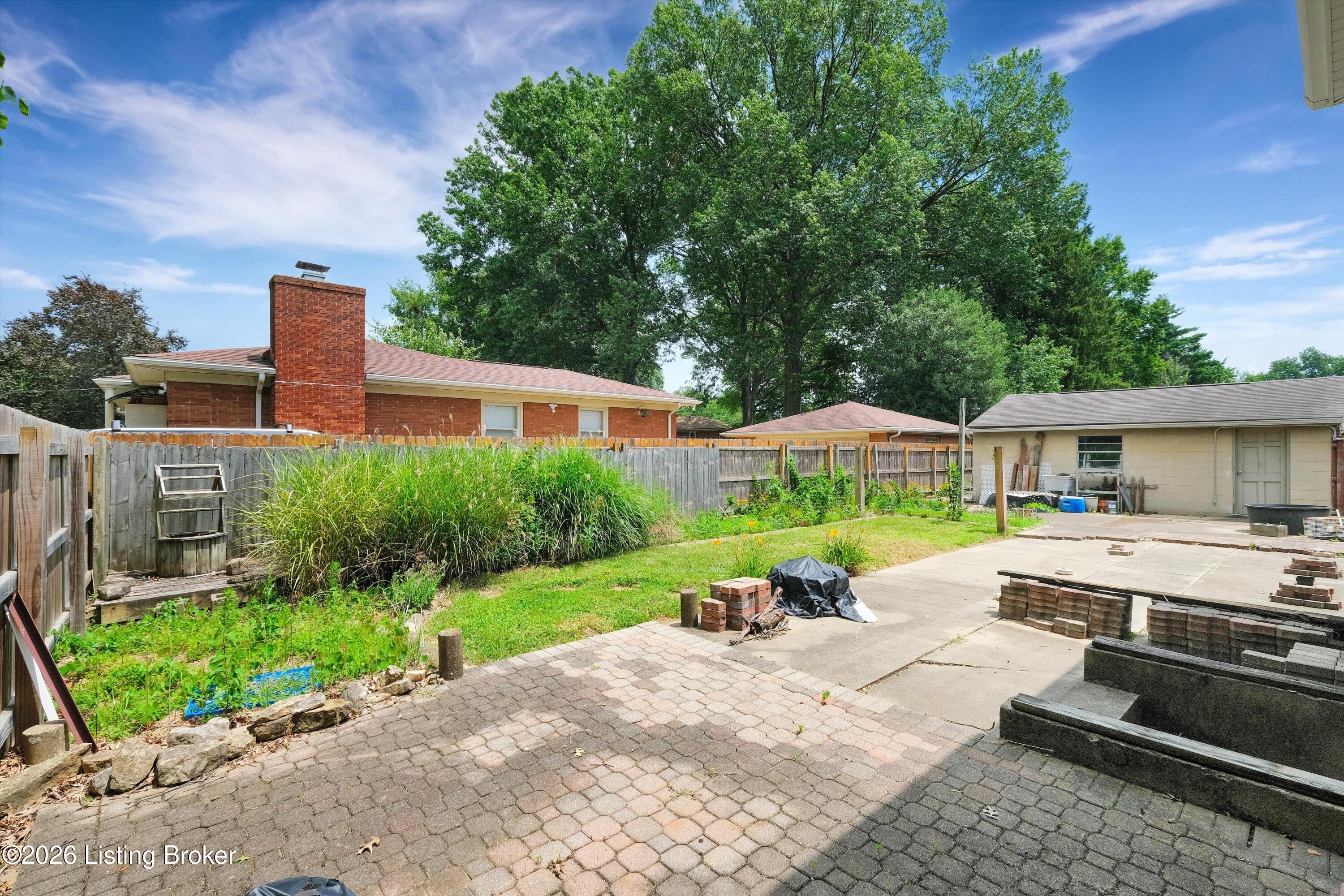 4011 Mamaroneck Rd
