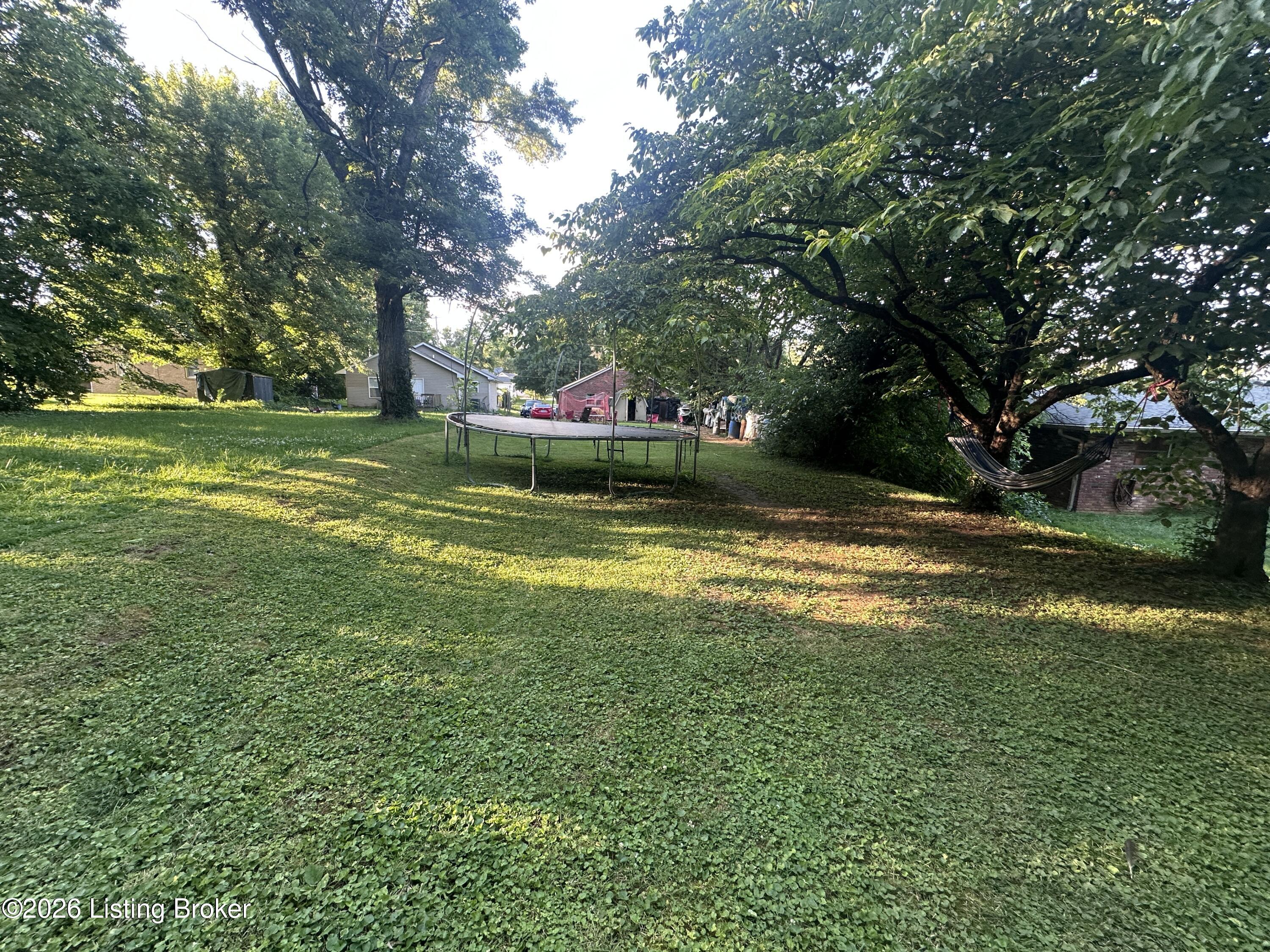 103 Eminence Pike